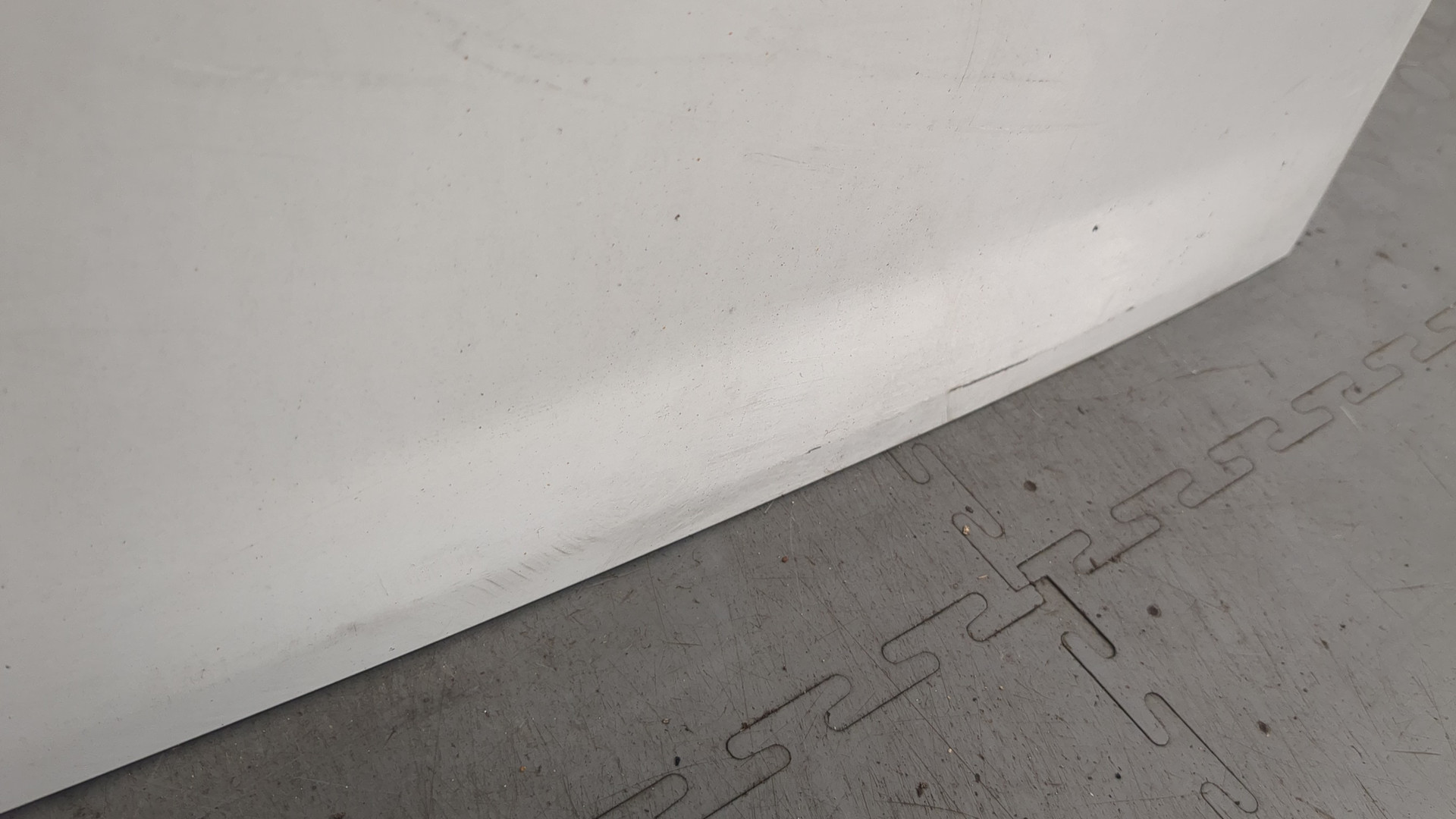 Дверь багажника левая