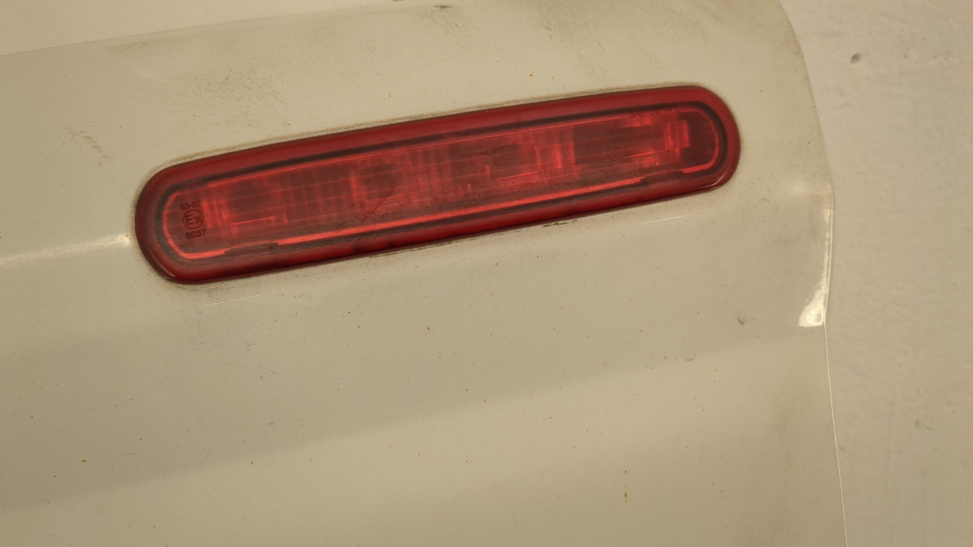 Дверь багажника левая