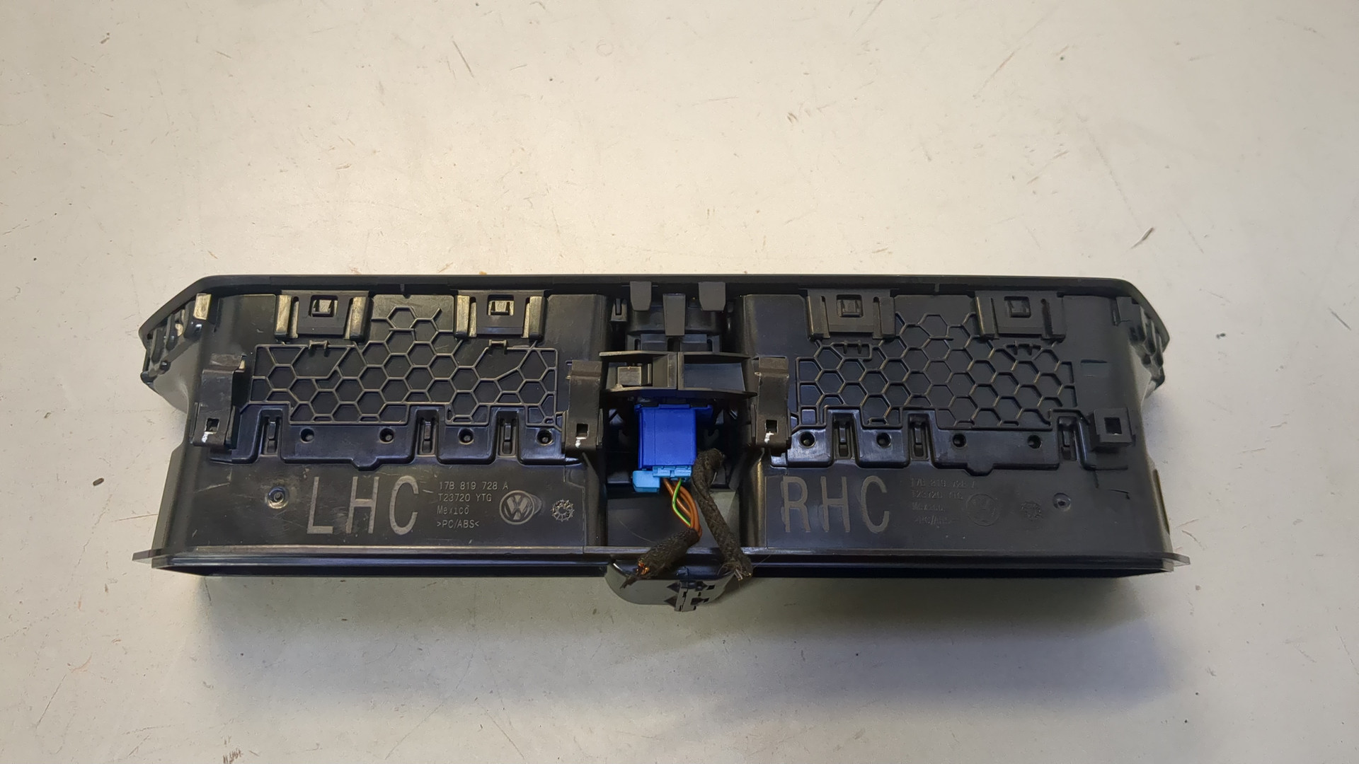 Дефлектор воздушный