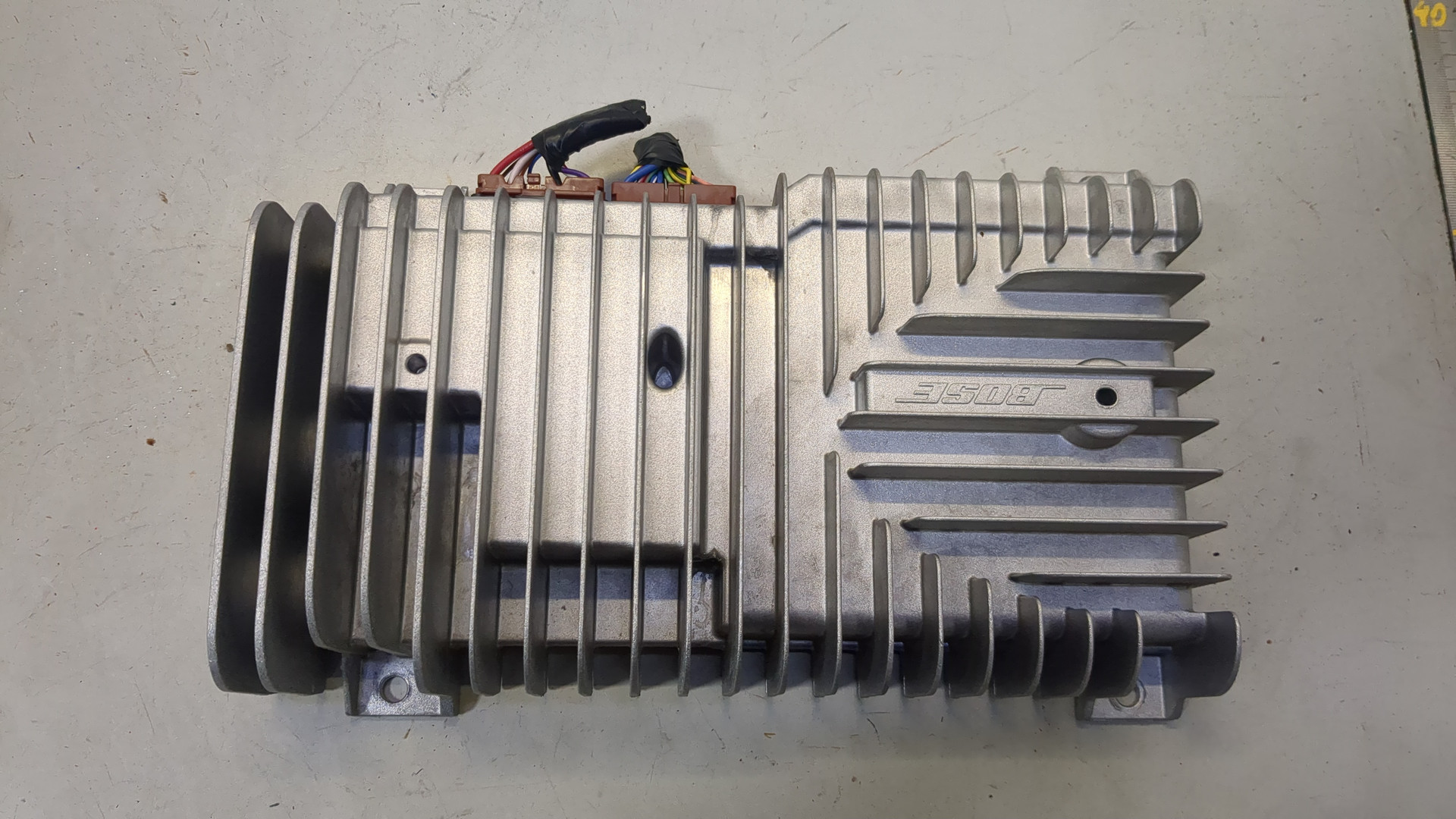 Усилитель акустической системы