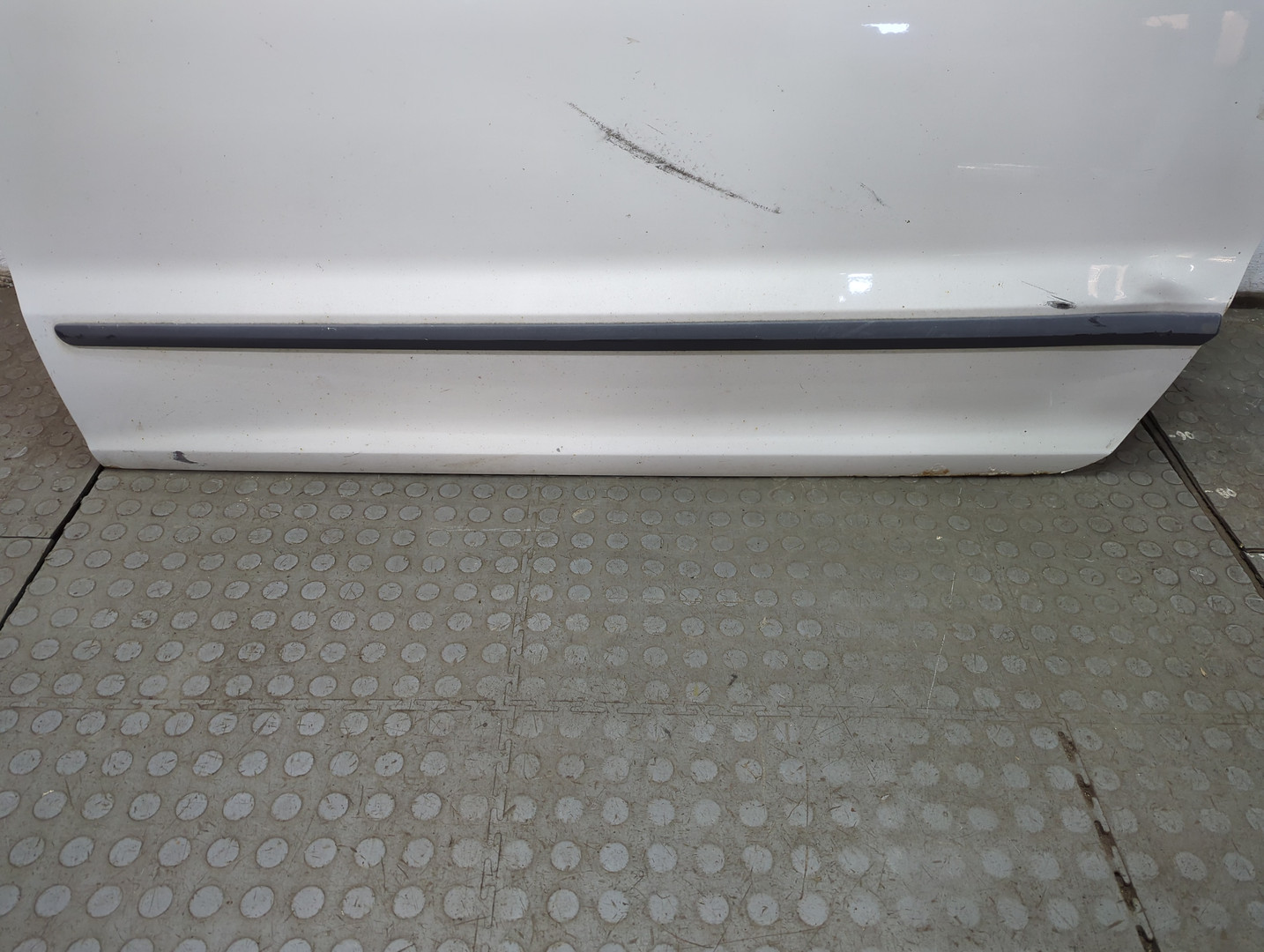 Дверь передняя левая