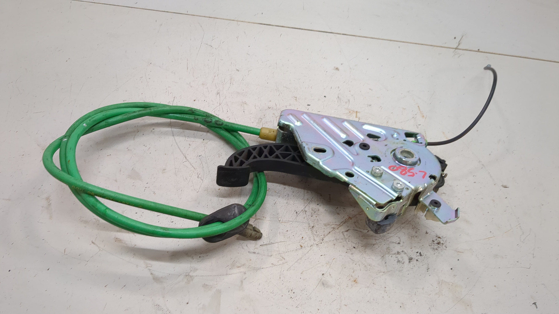 Рычаг стояночного тормоза