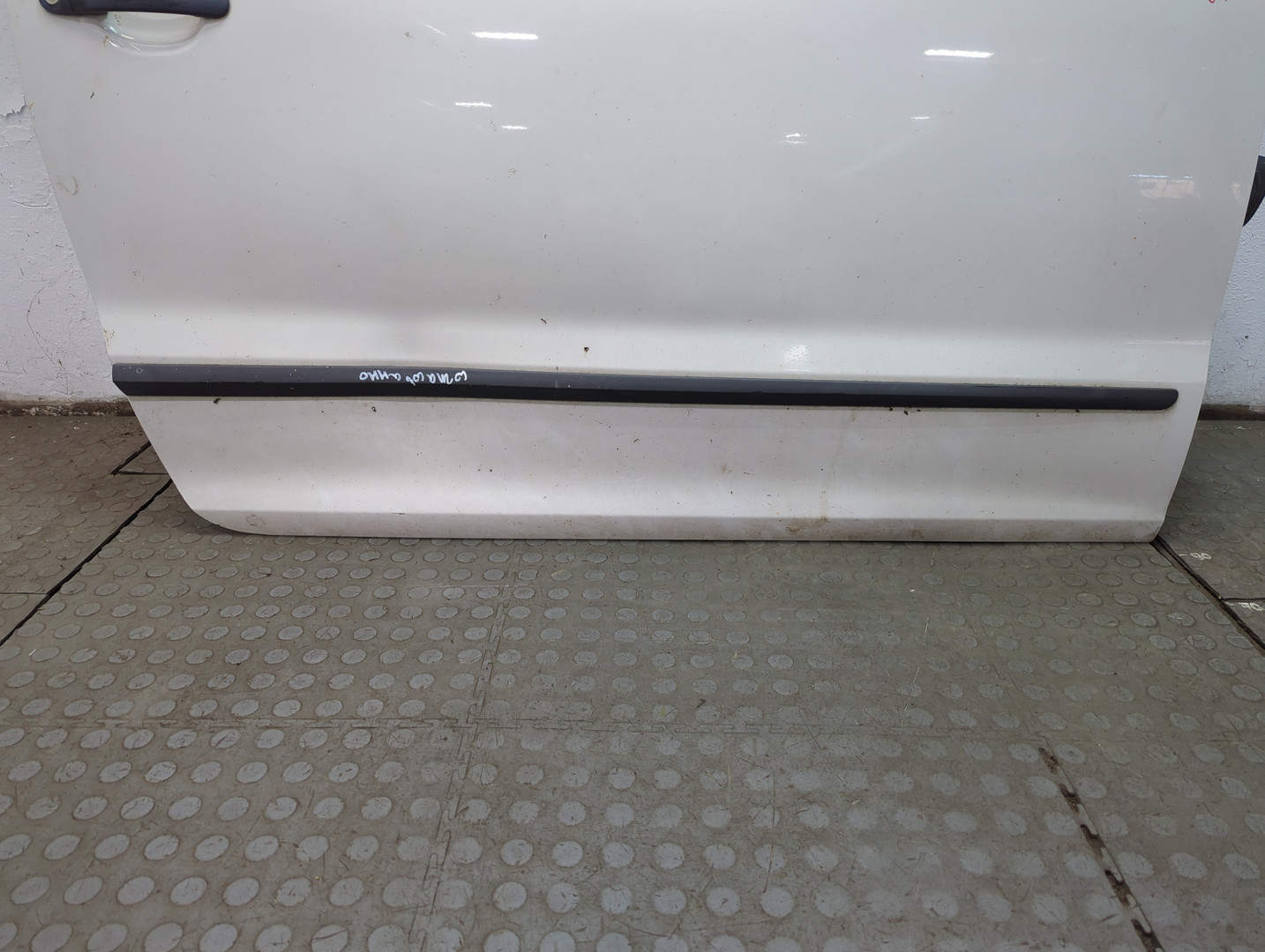 Дверь передняя правая