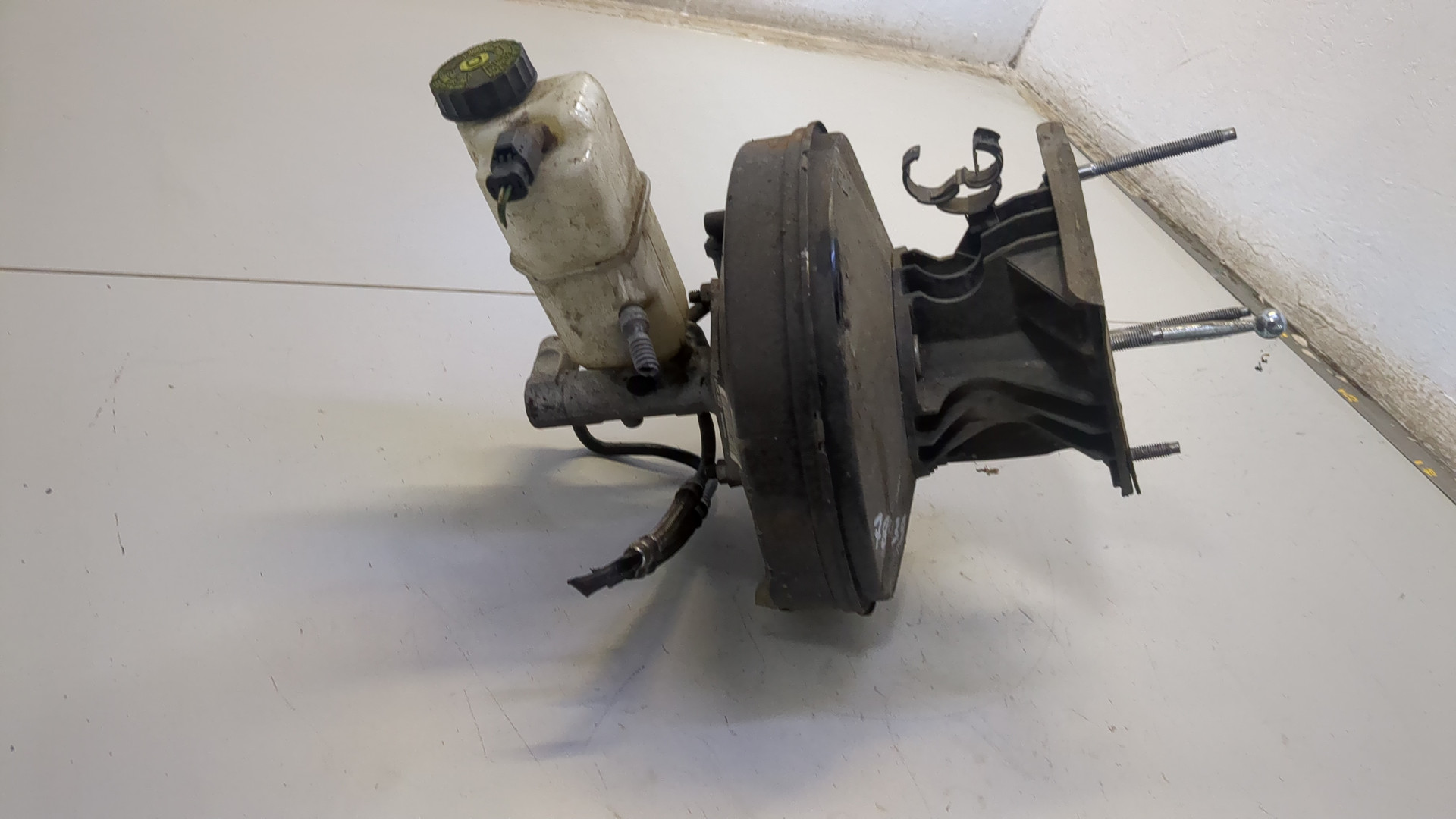 Цилиндр тормозной главный