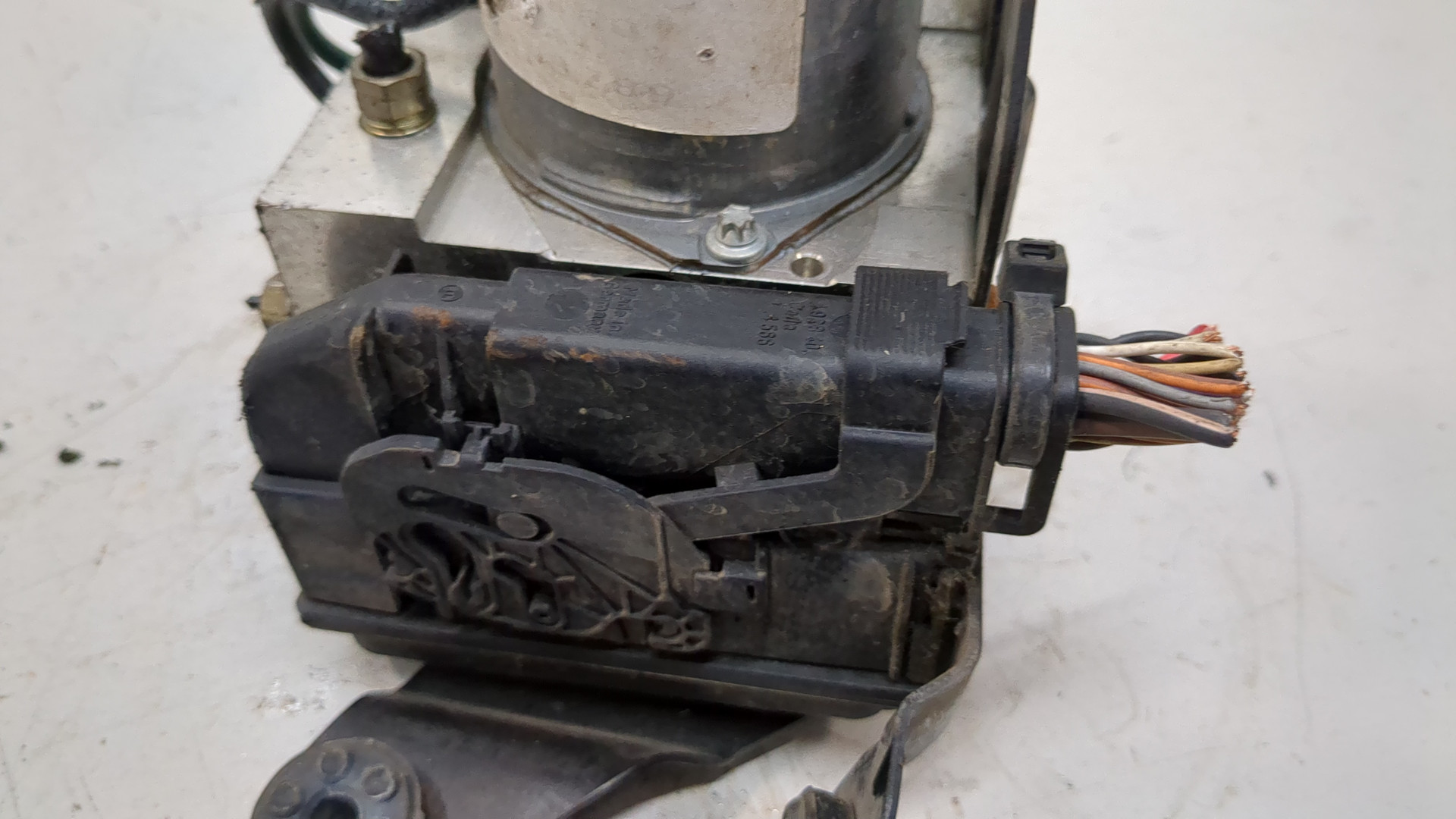 Блок ABS (насос)