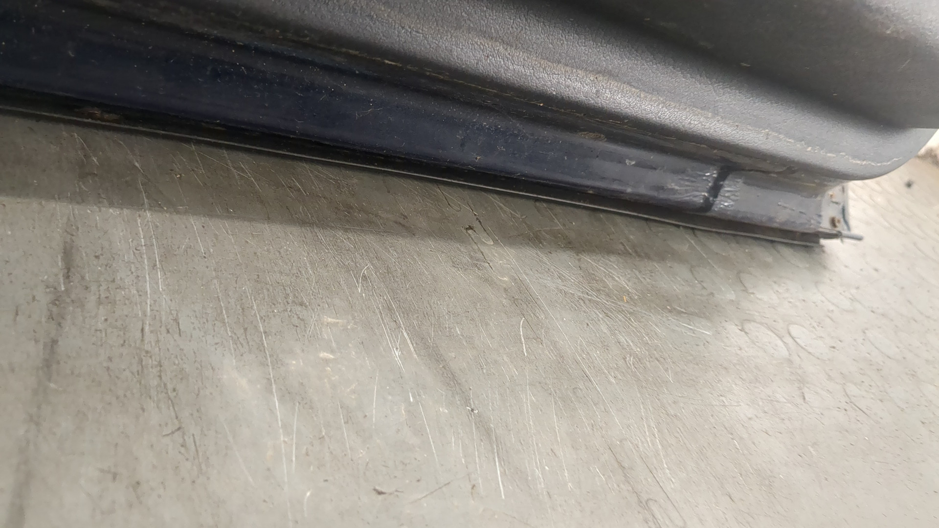 Дверь передняя левая