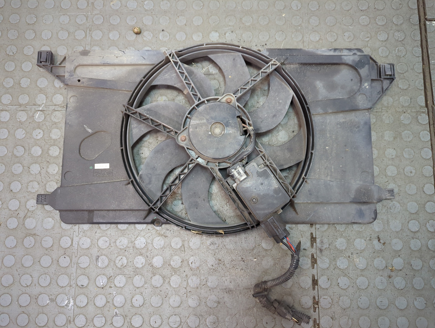 Вентилятор радиатора