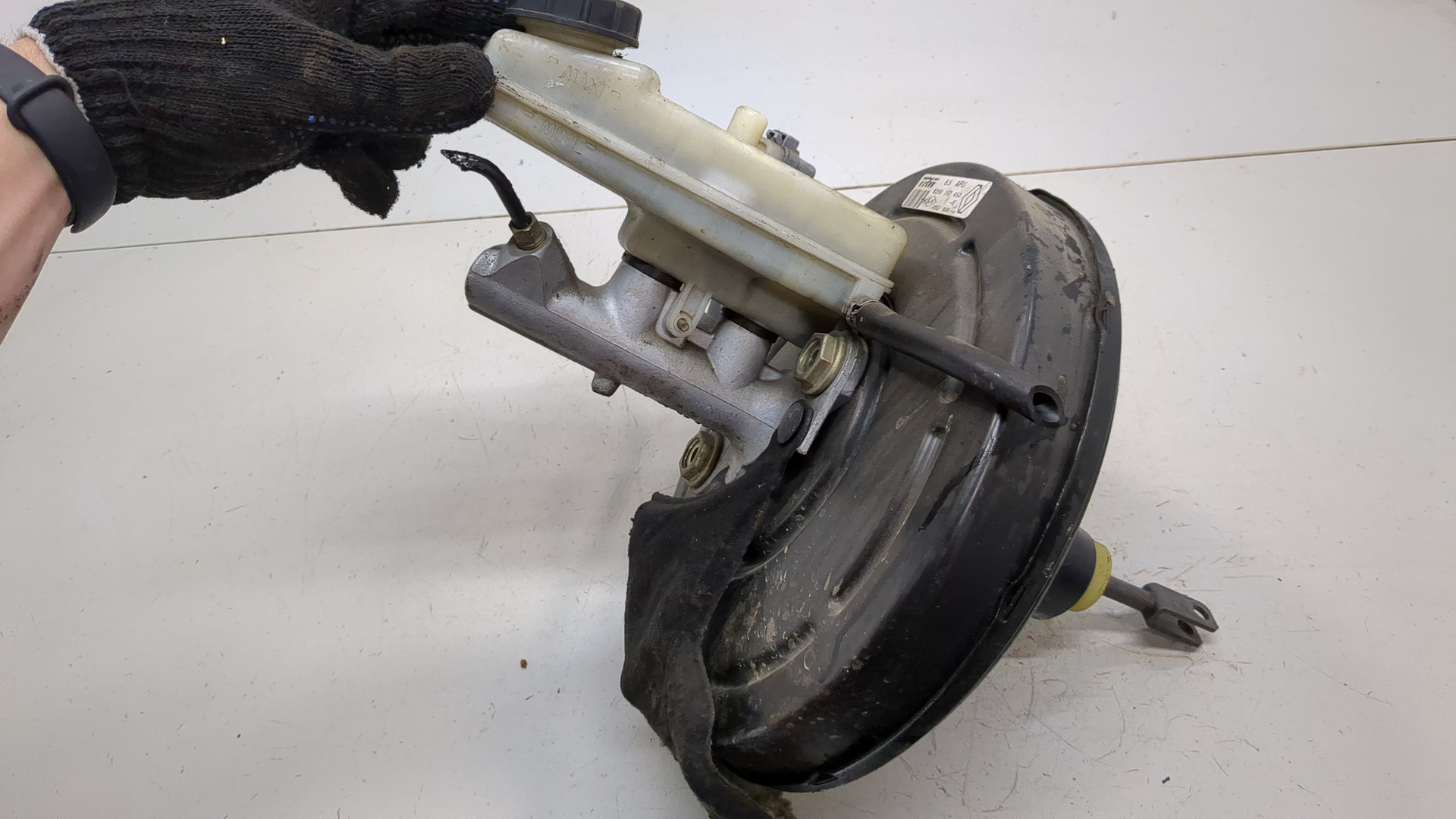 Цилиндр тормозной главный