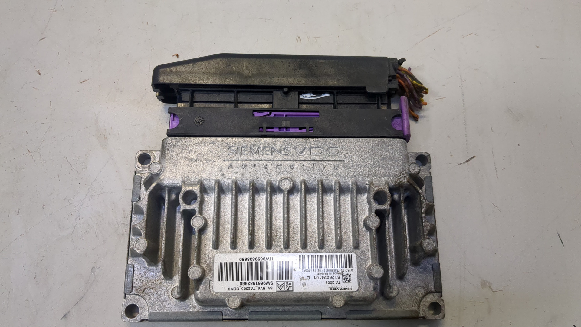 Блок управления двигателем