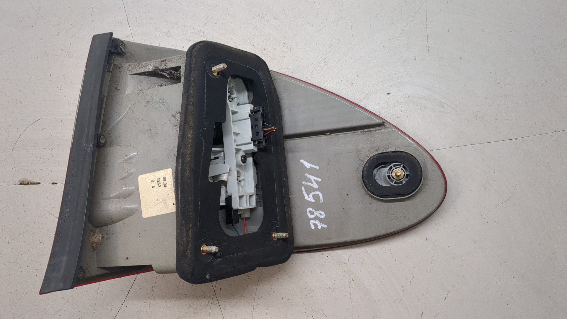 Фонарь задний левый