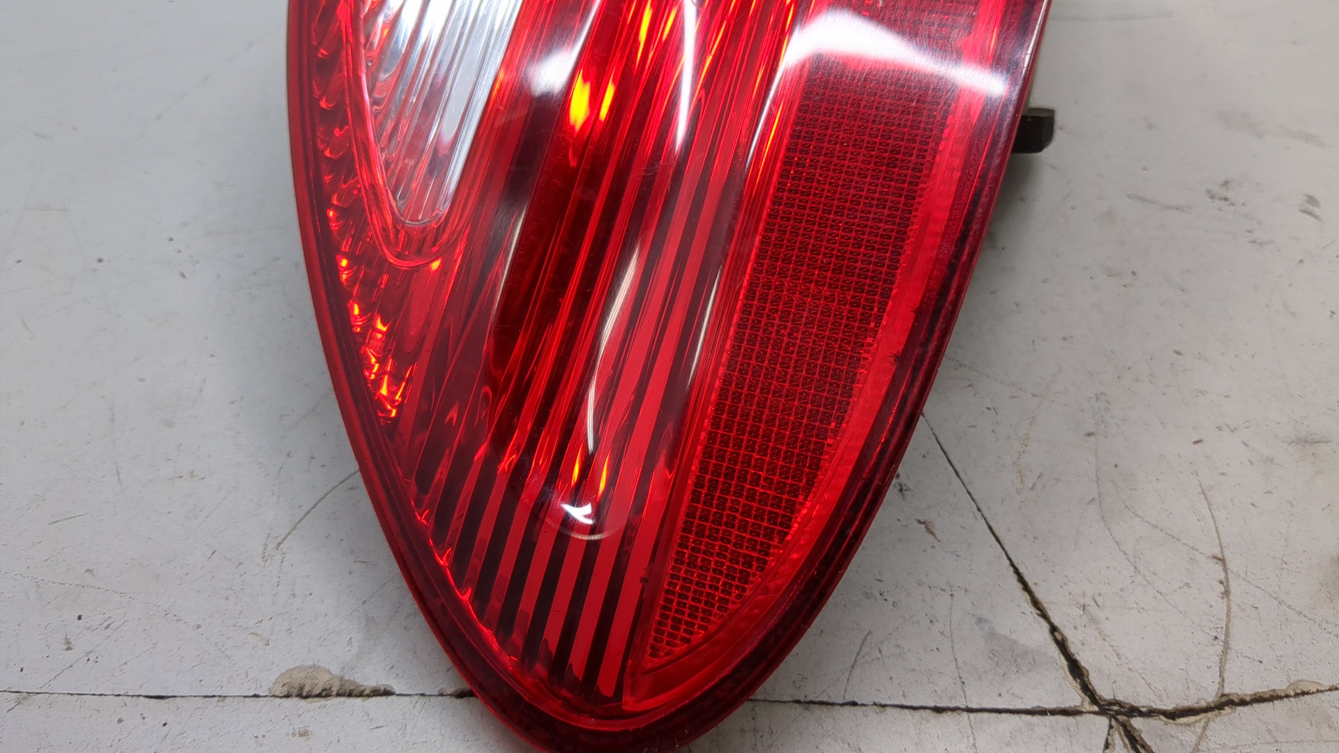 Фонарь задний левый