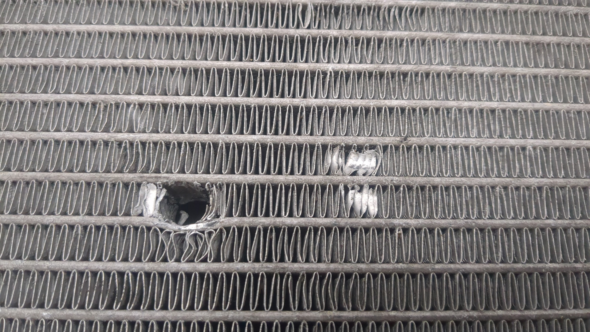 Радиатор охлаждения двигателя основной