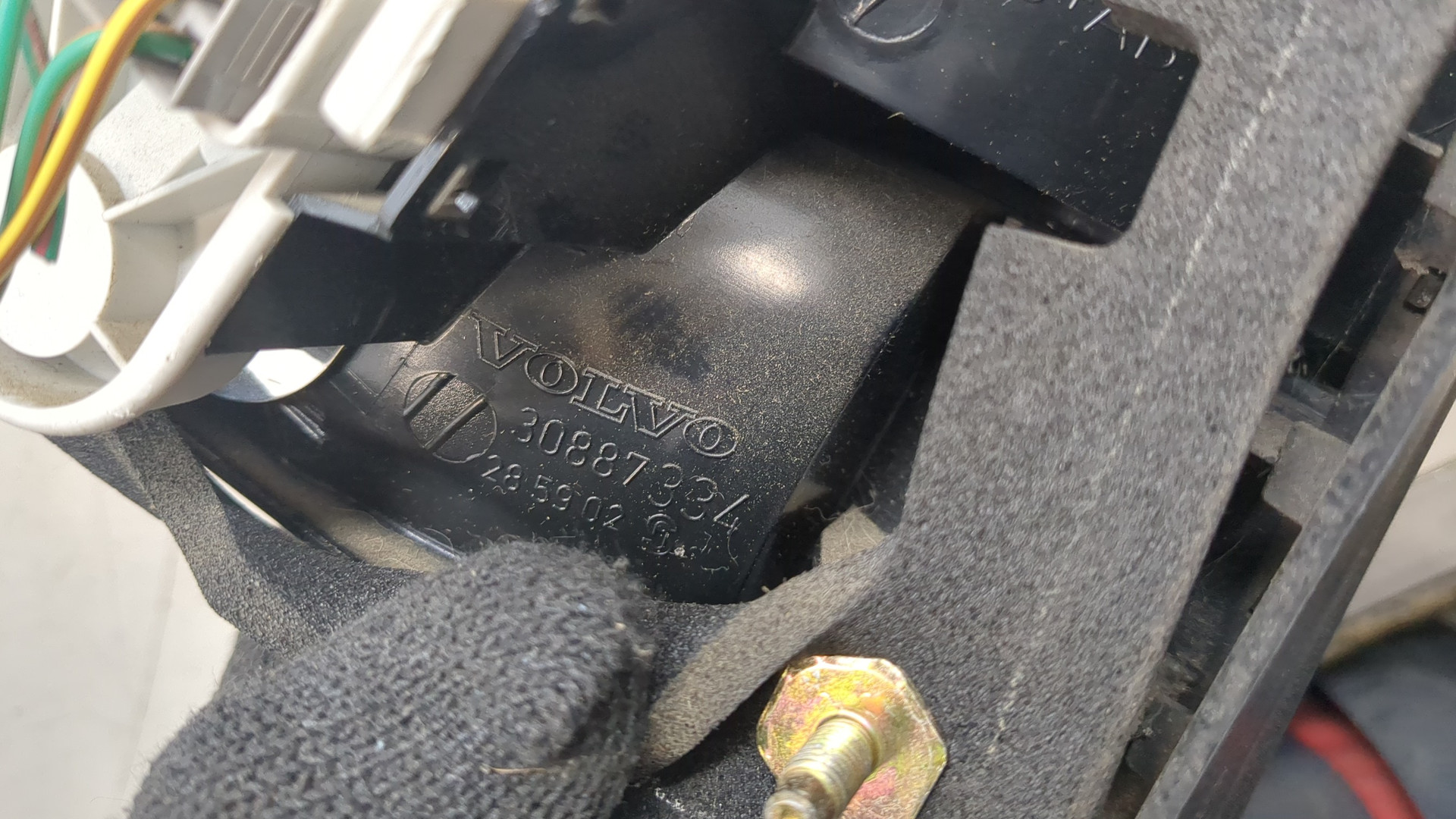 Фонарь задний правый