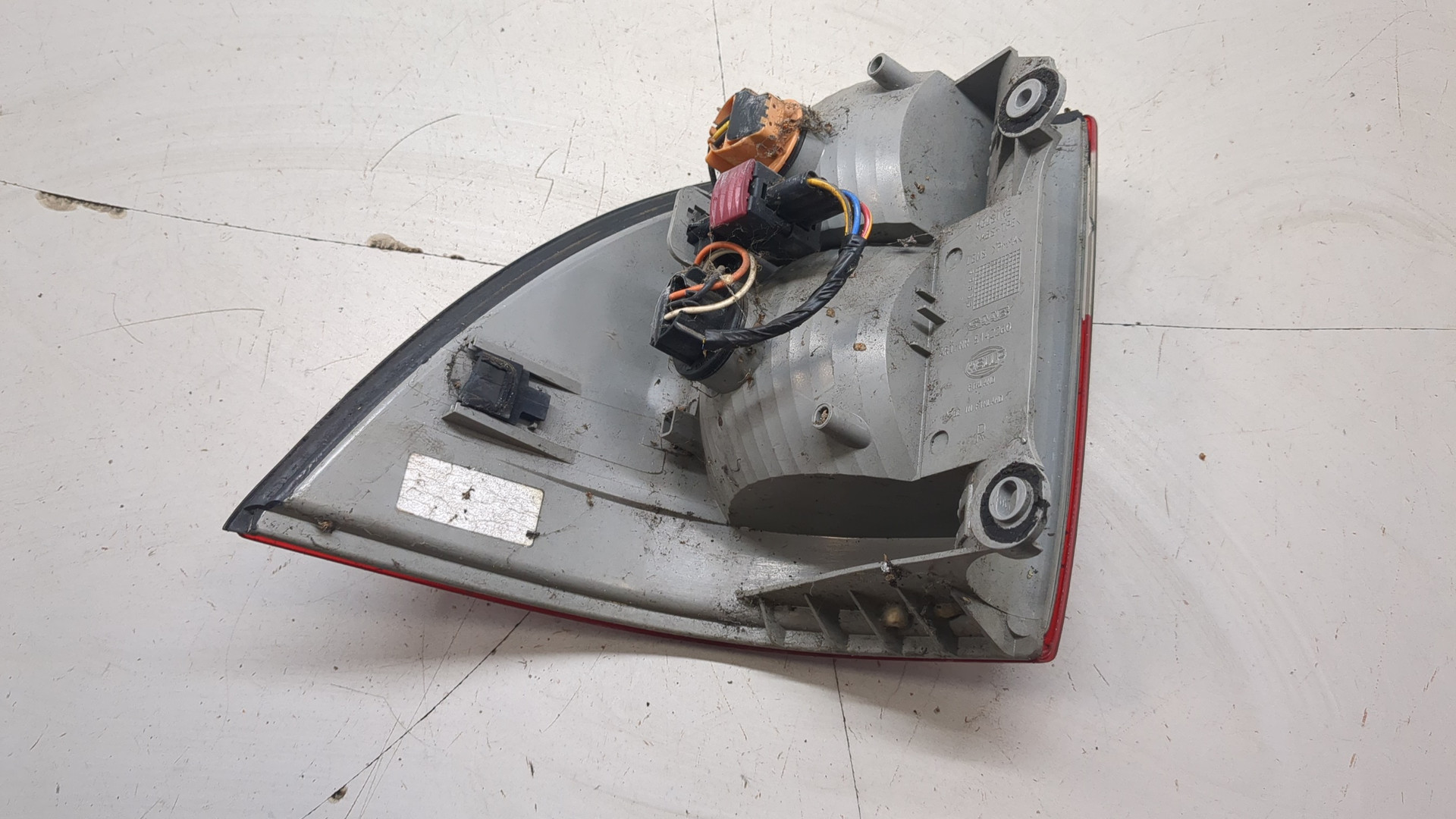 Фонарь задний правый