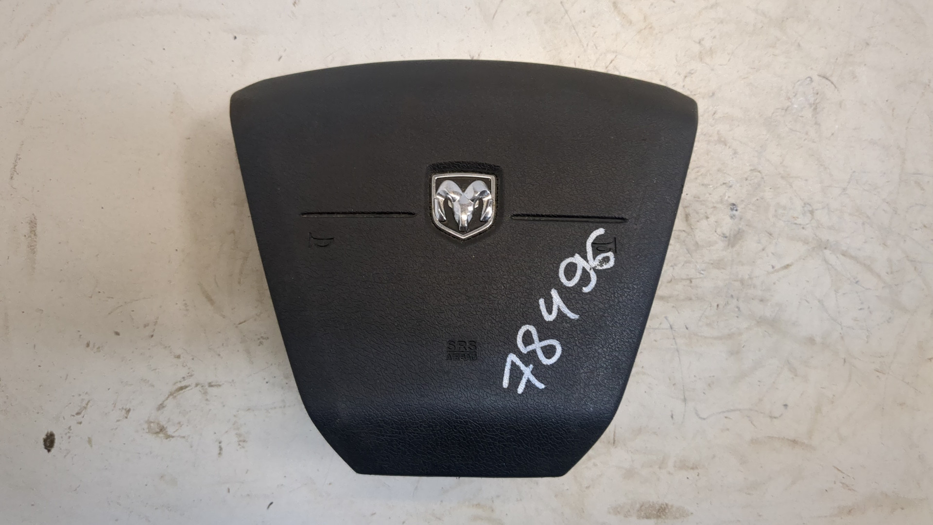 Подушка безопасности в рулевое колесо