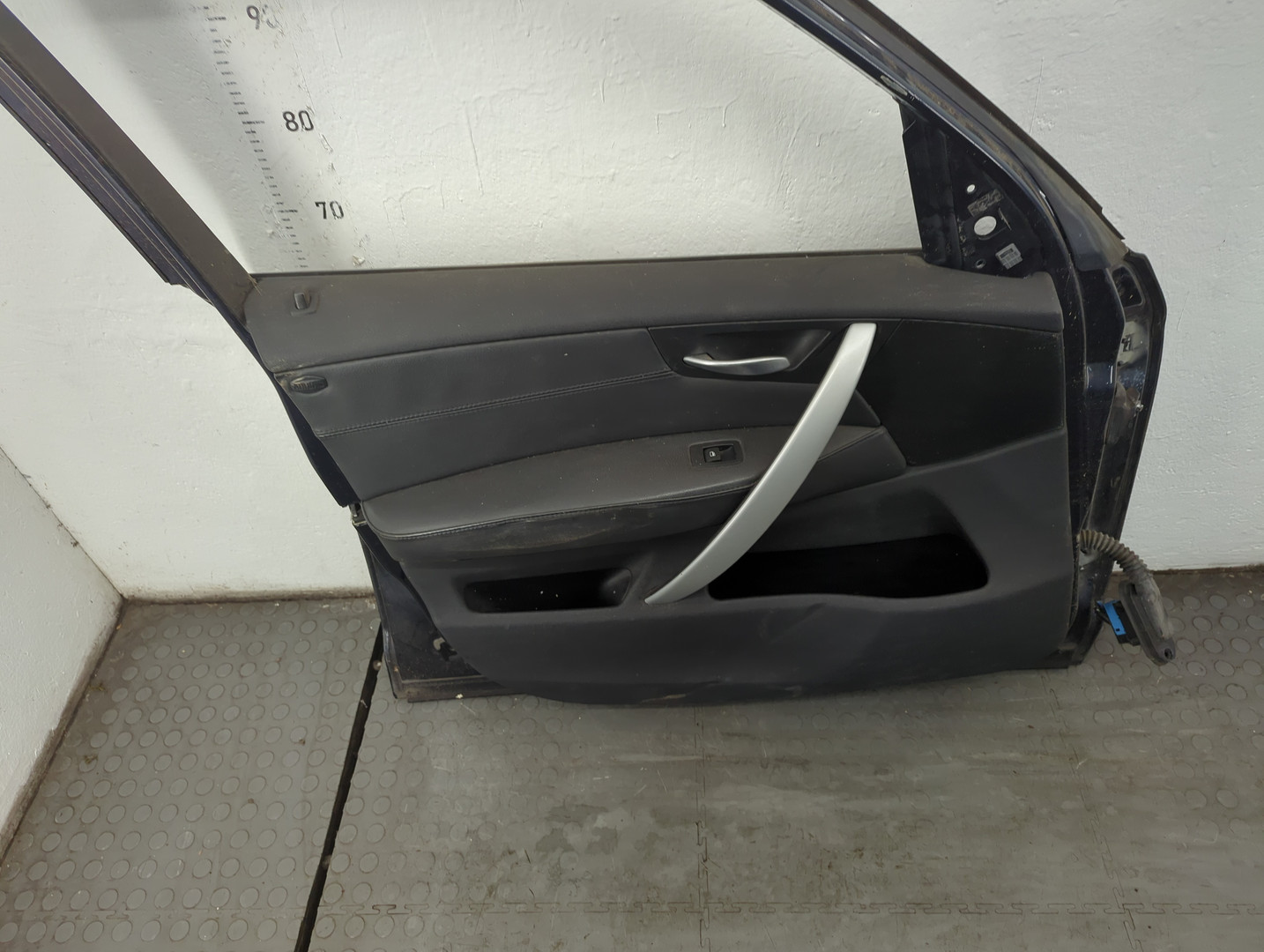 Дверь передняя левая