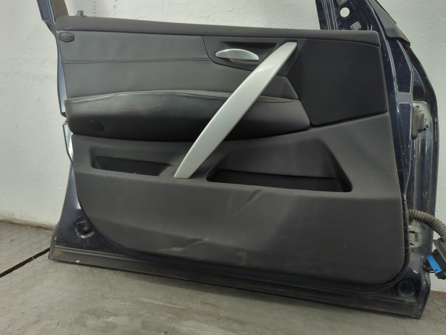 Дверь передняя левая