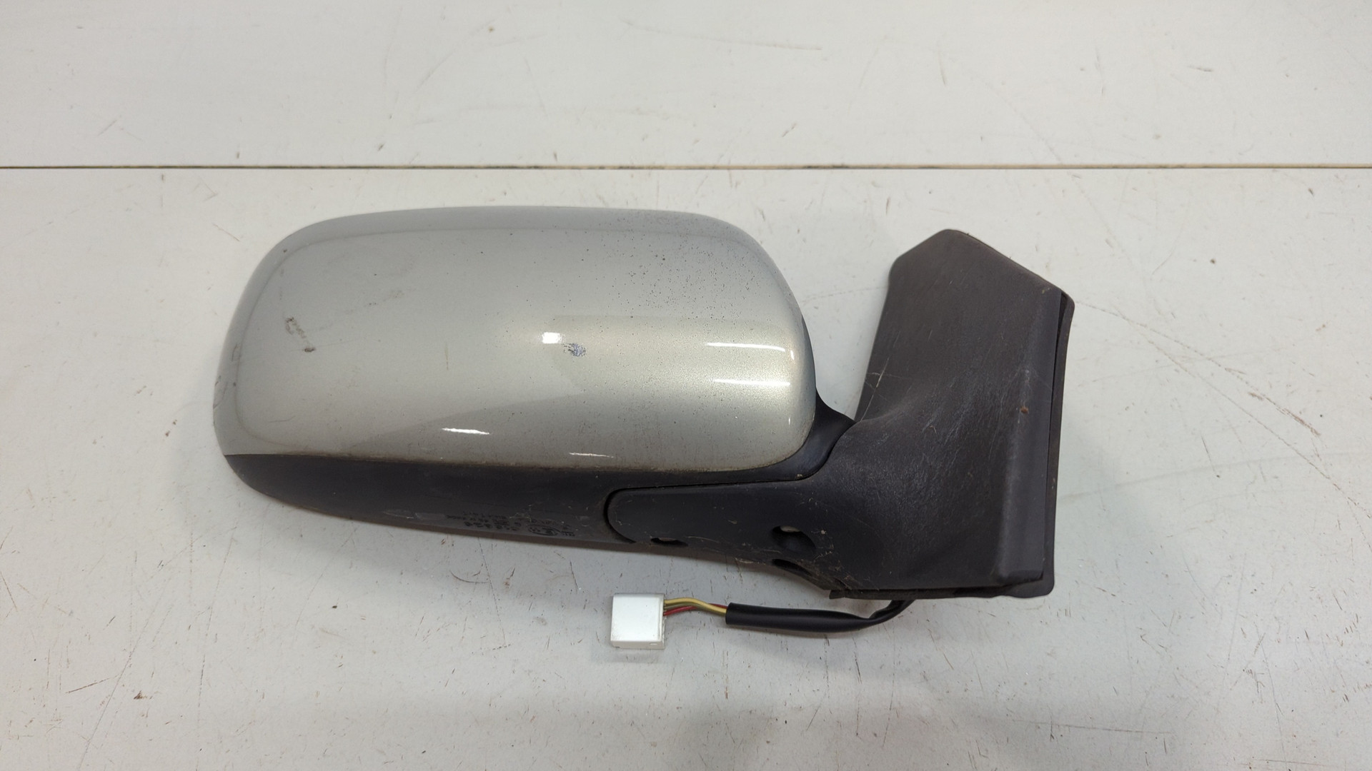 Зеркало правое электрическое