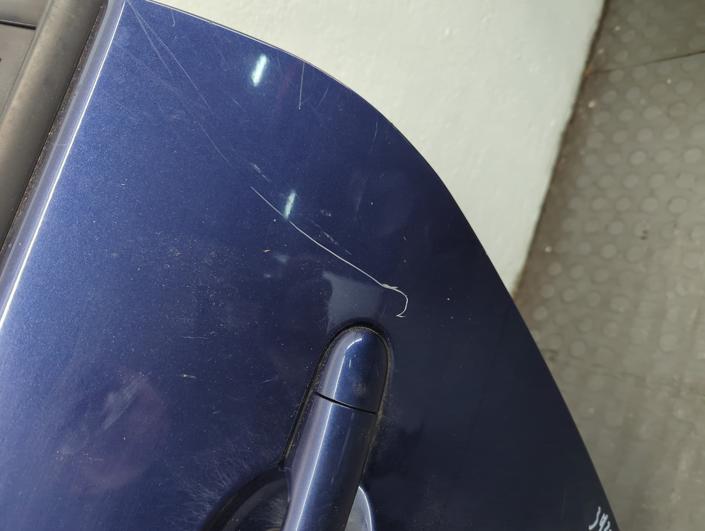 Дверь задняя левая