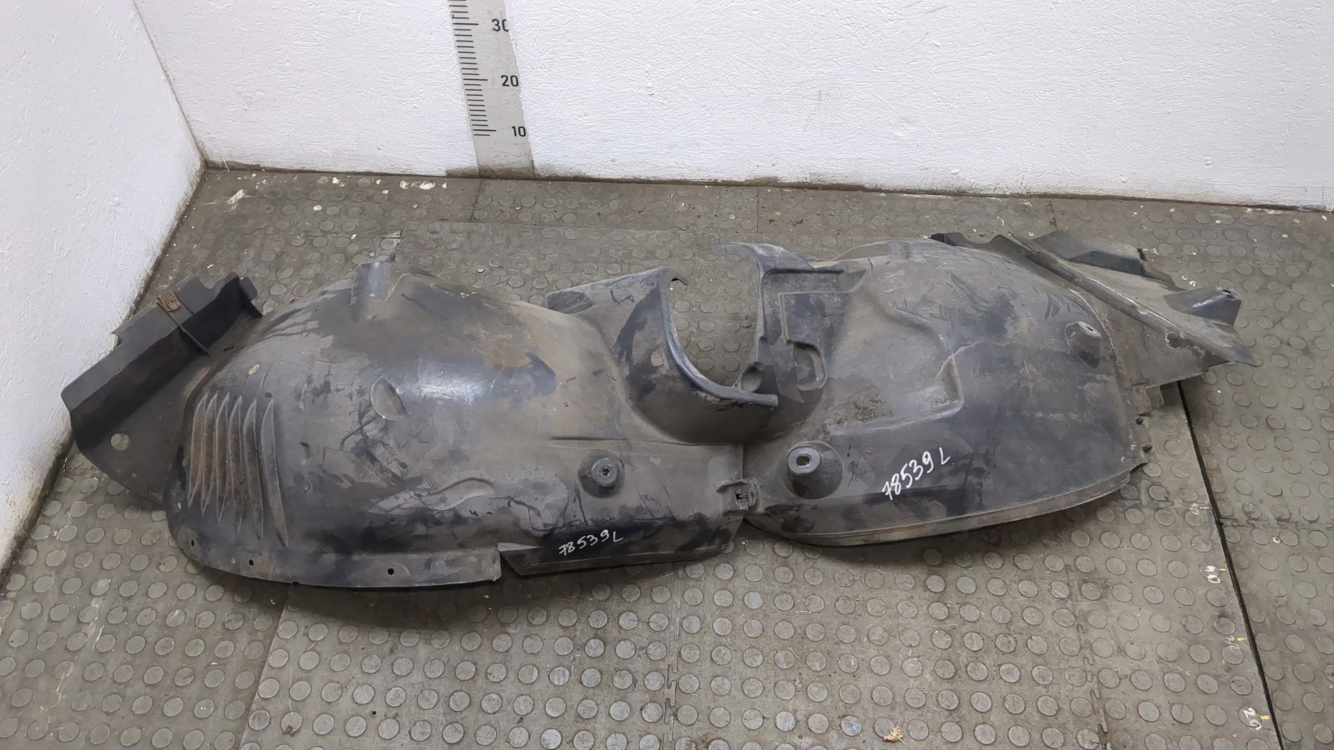 Локер передний левый