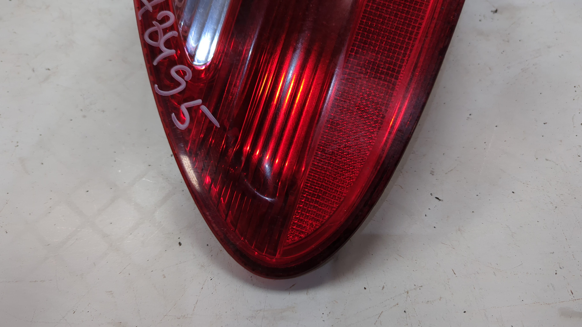 Фонарь задний левый