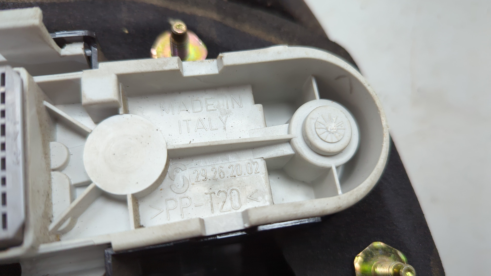 Фонарь задний правый