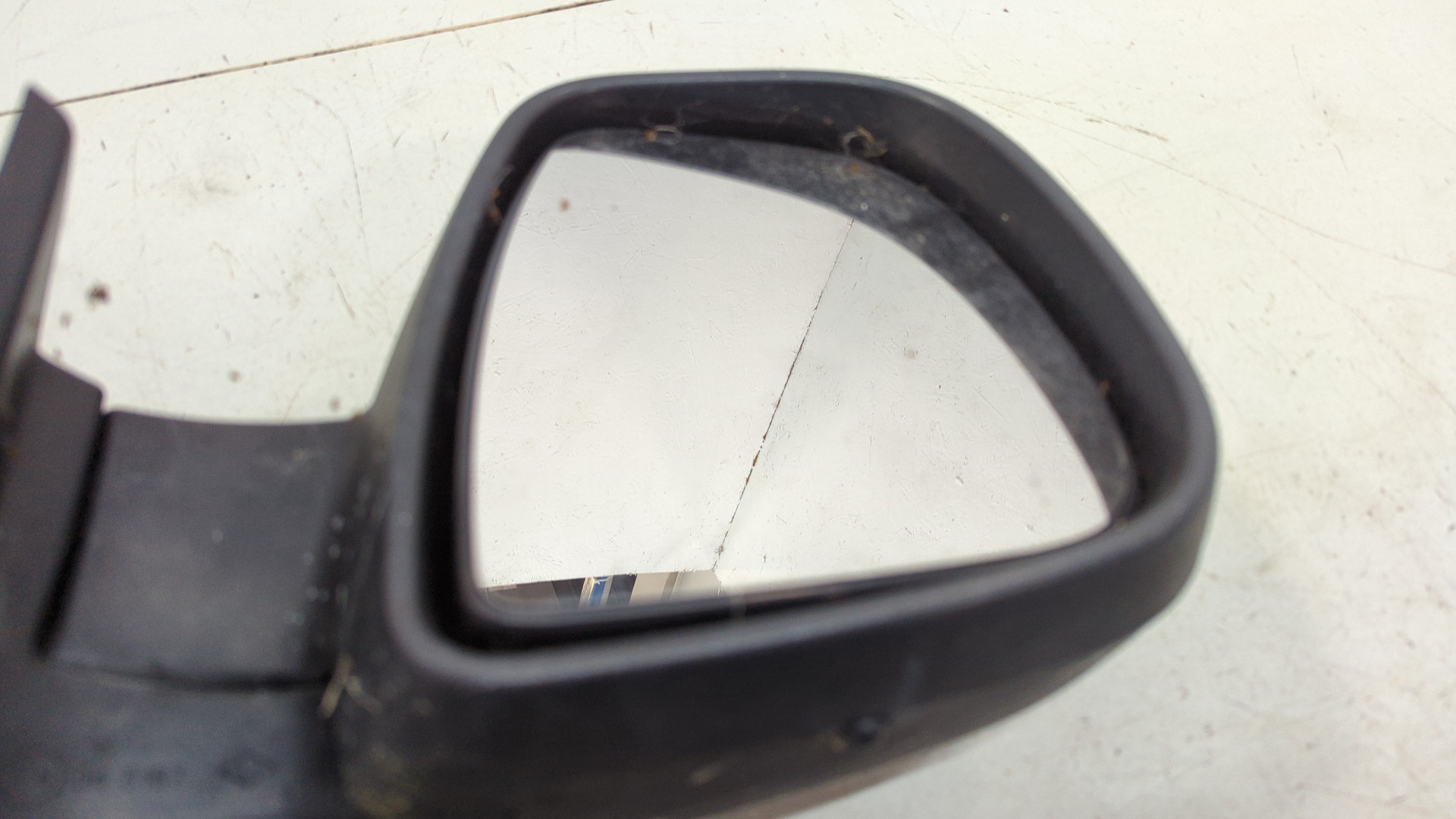 Зеркало правое электрическое