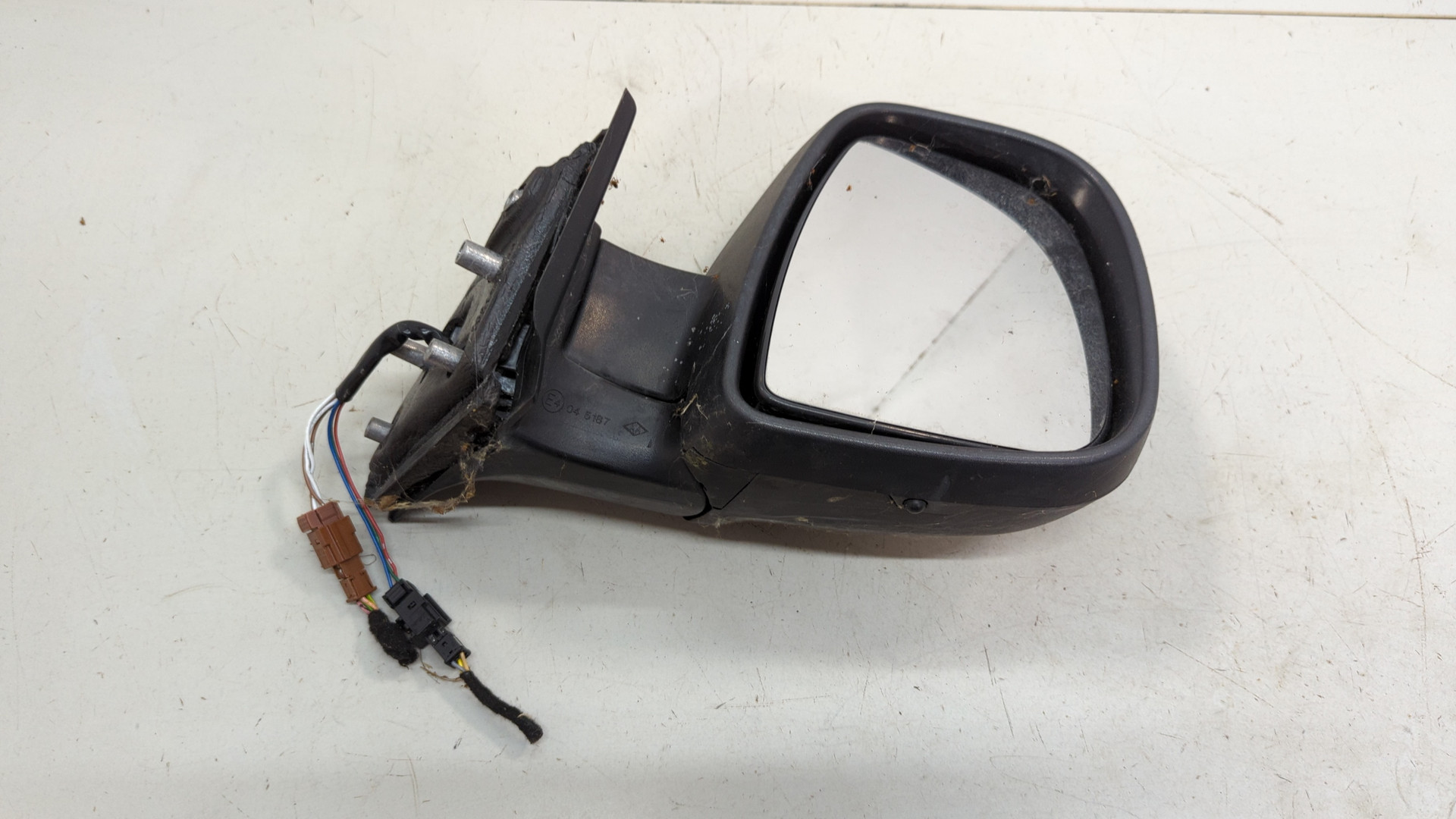 Зеркало правое электрическое