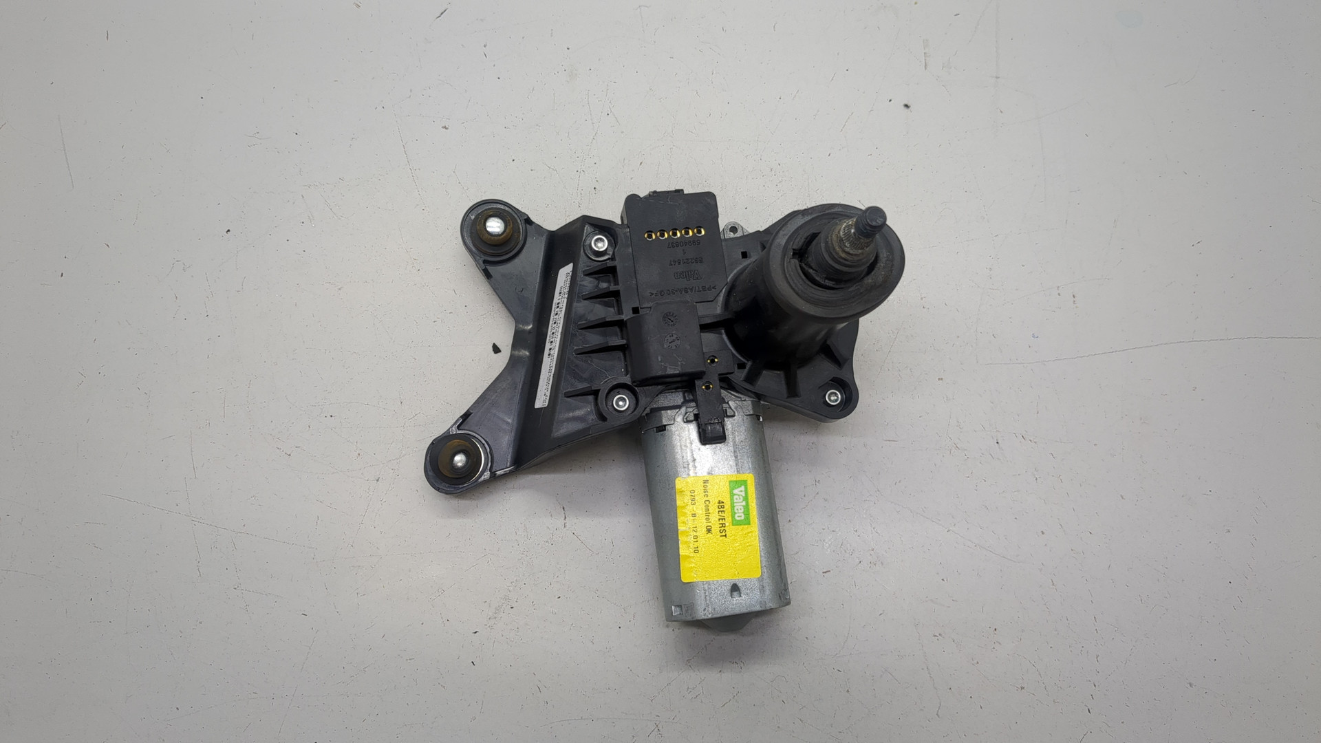 Моторчик стеклоочистителя задний