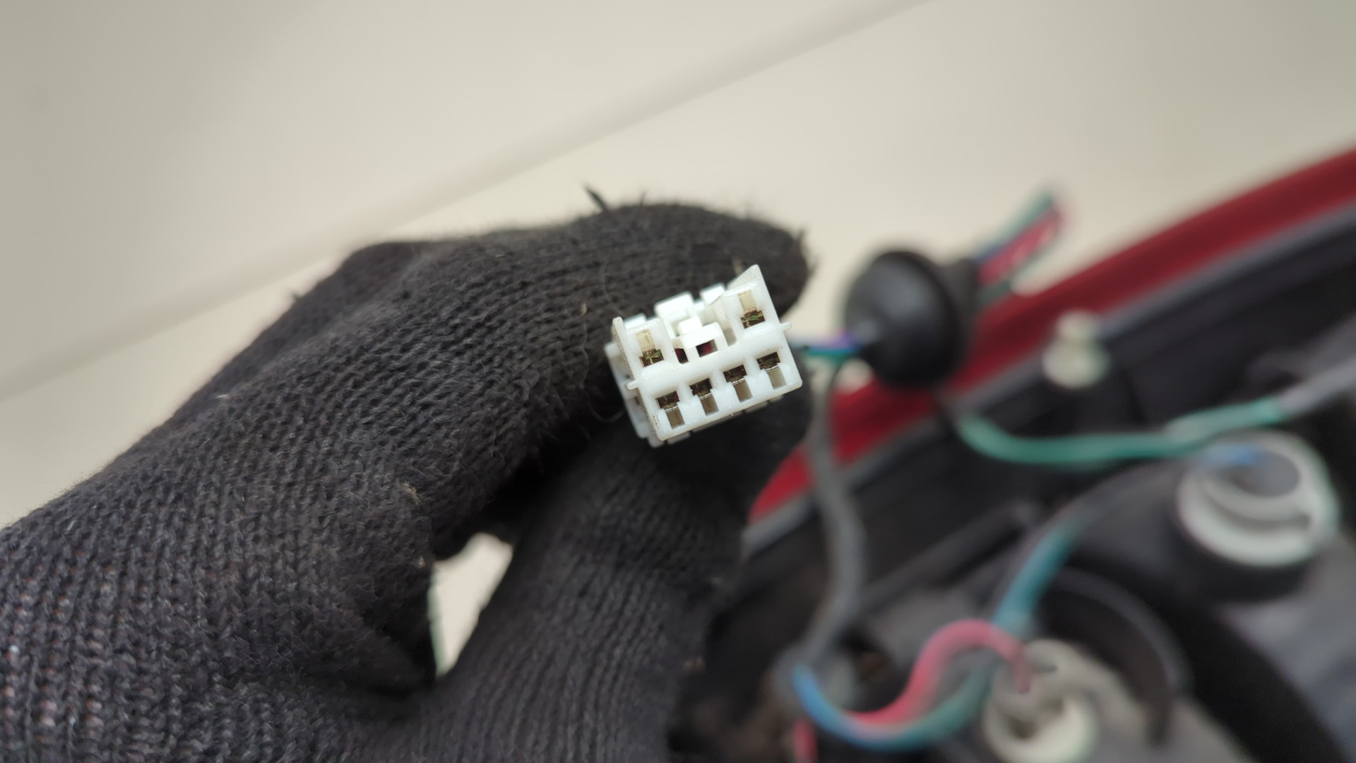 Фонарь задний правый