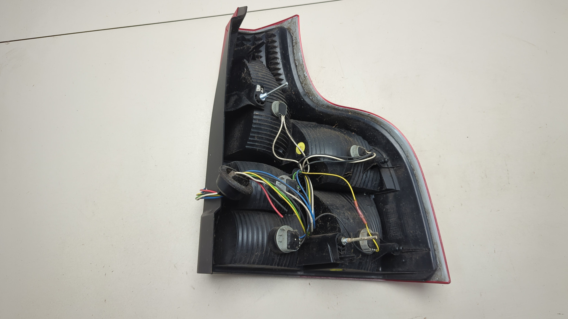 Фонарь задний левый