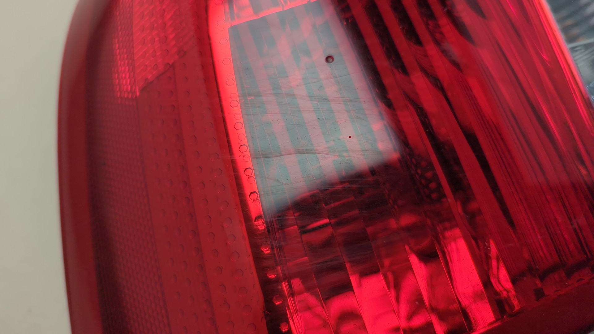 Фонарь задний левый