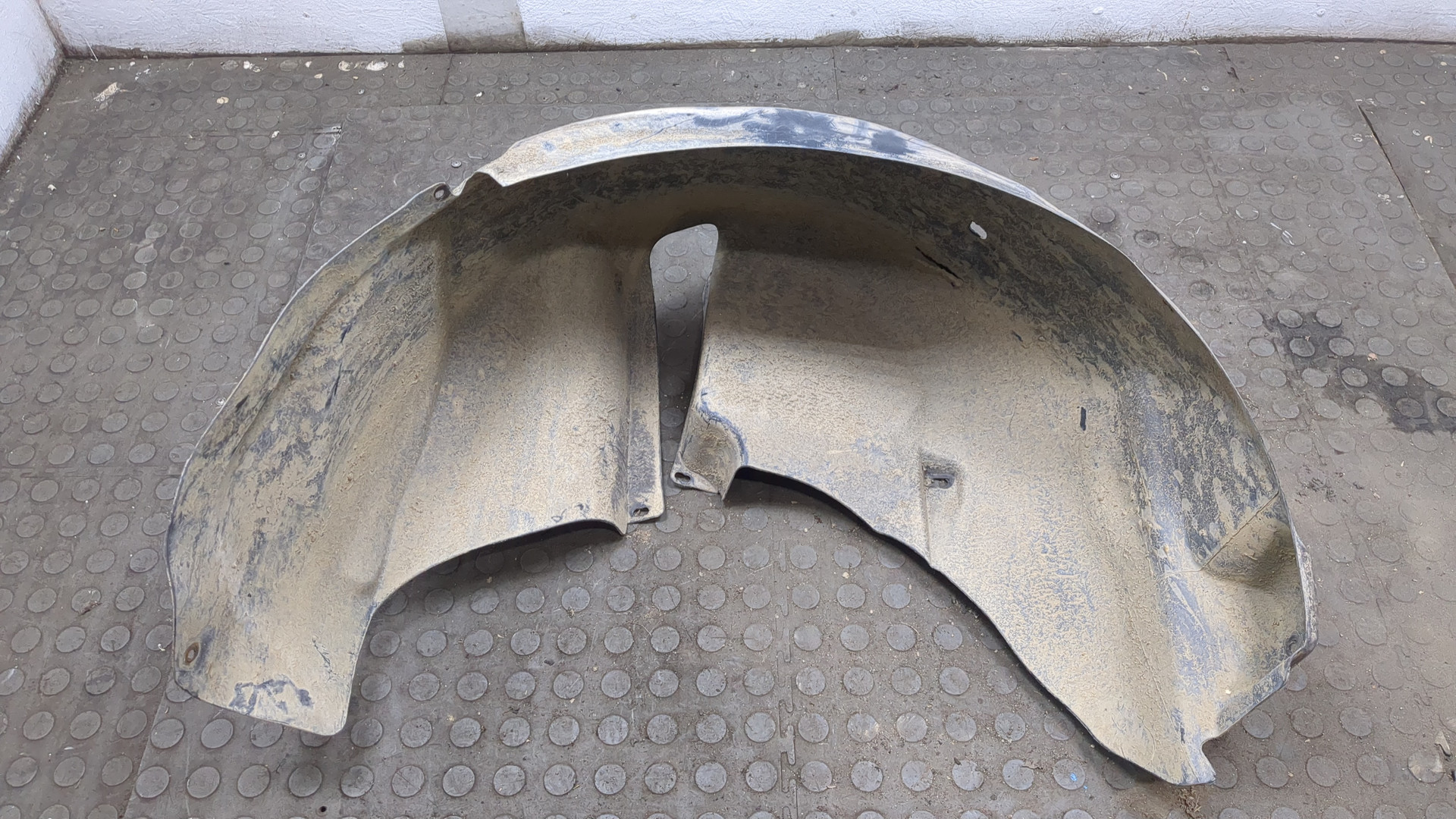 Спойлер переднего бампера