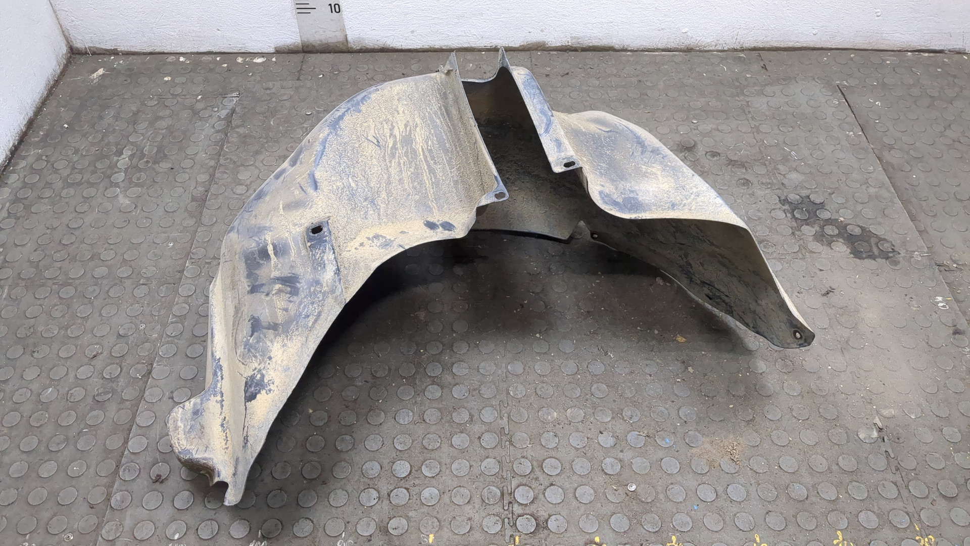 Спойлер переднего бампера