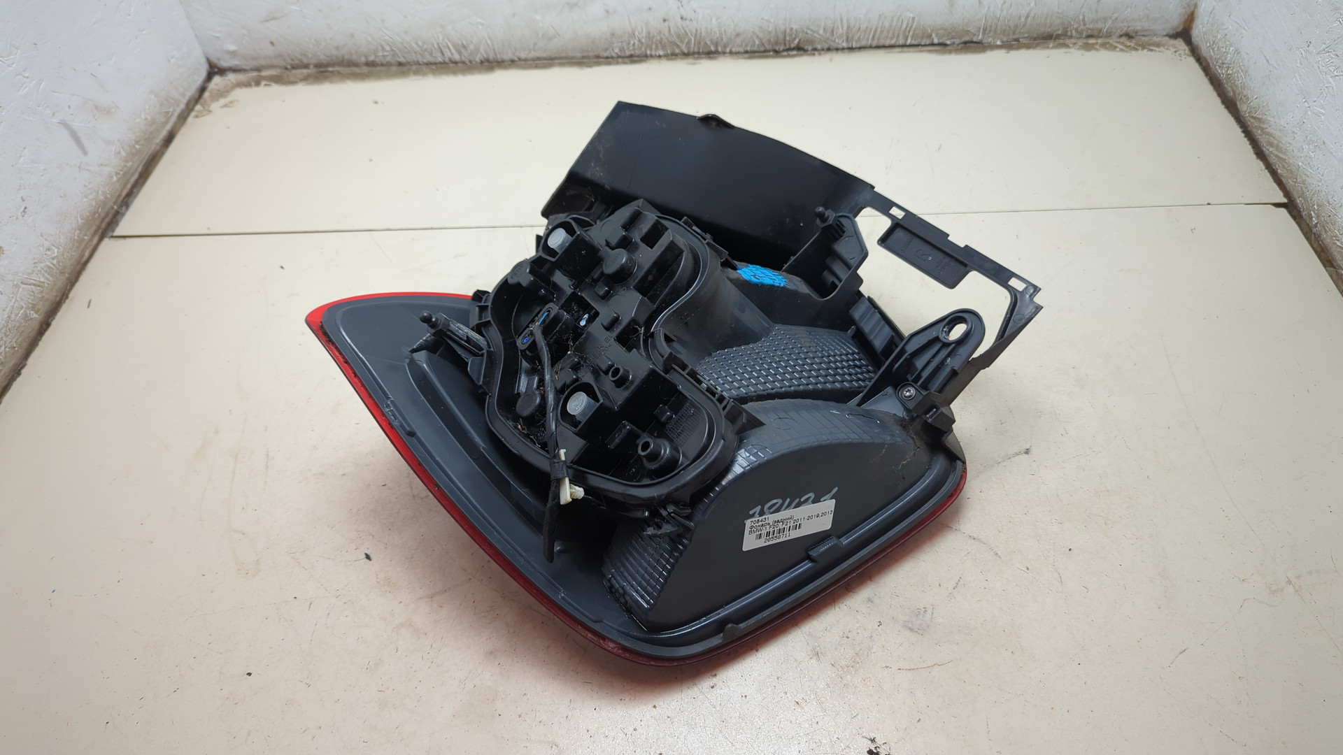 Фонарь задний правый