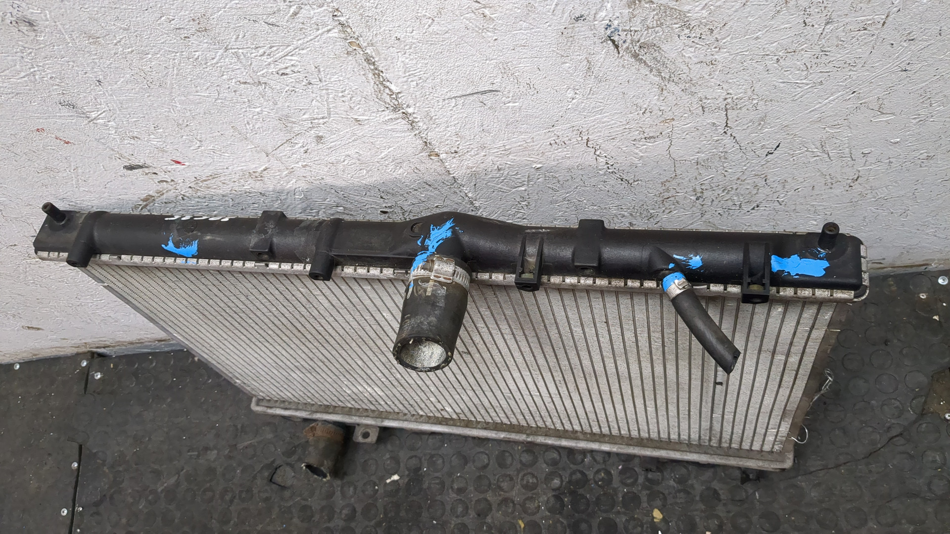 Радиатор охлаждения двигателя основной