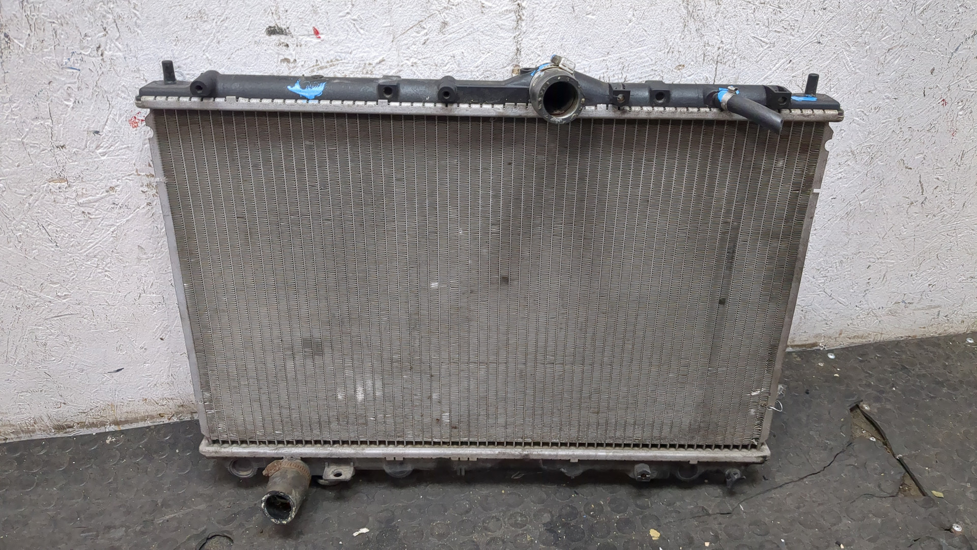 Радиатор охлаждения двигателя основной
