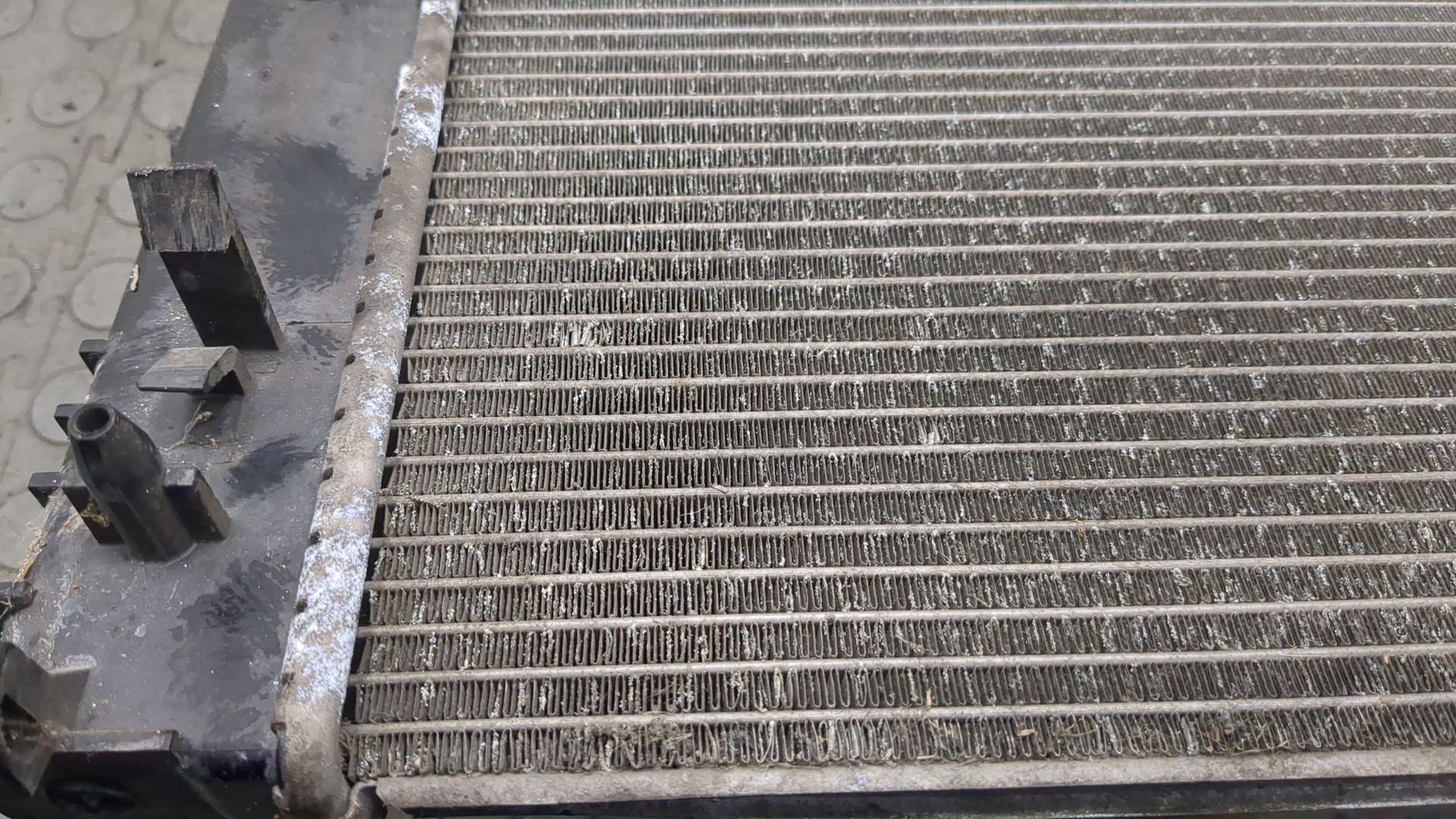 Радиатор охлаждения двигателя основной