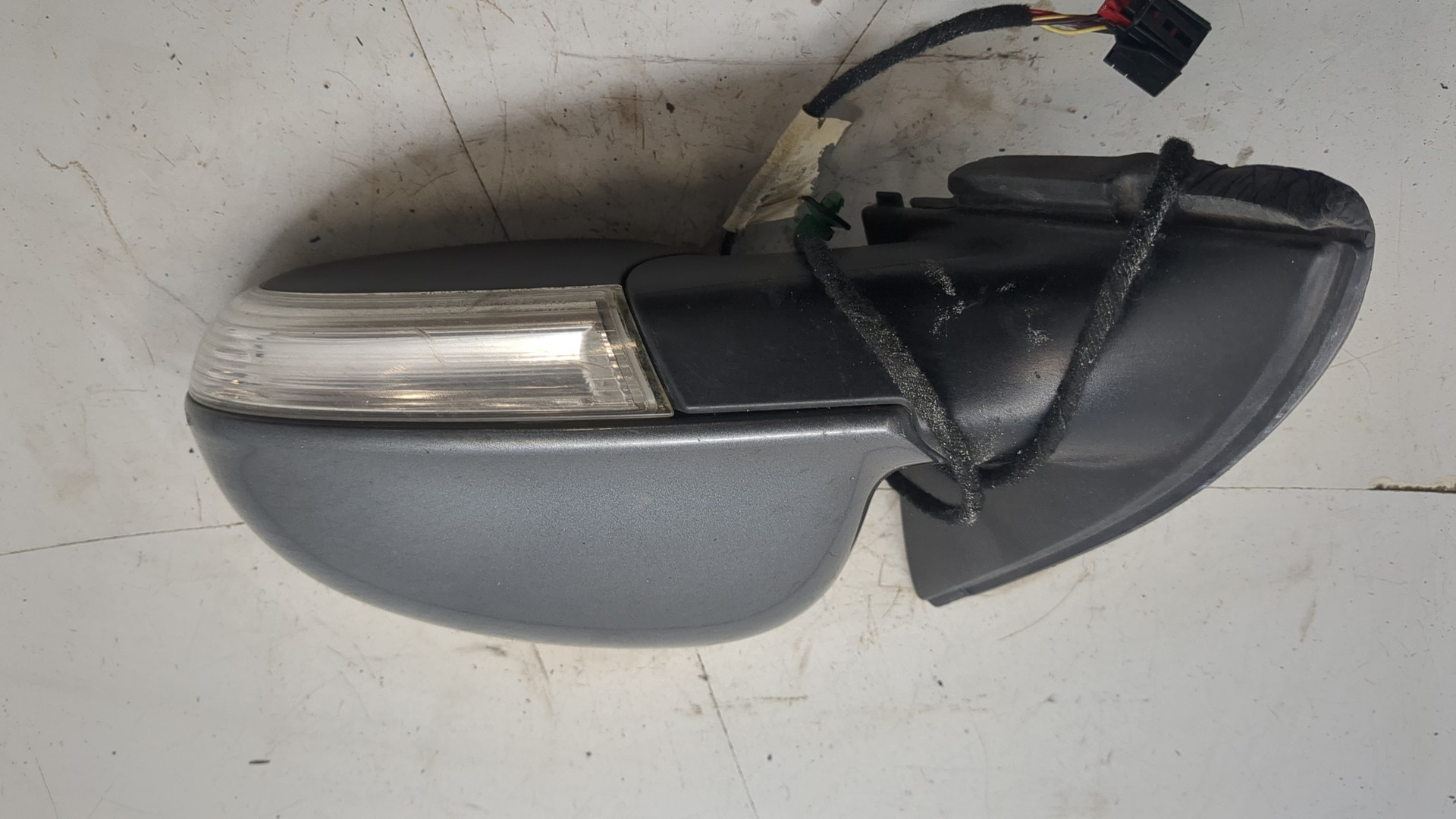 Зеркало левое электрическое