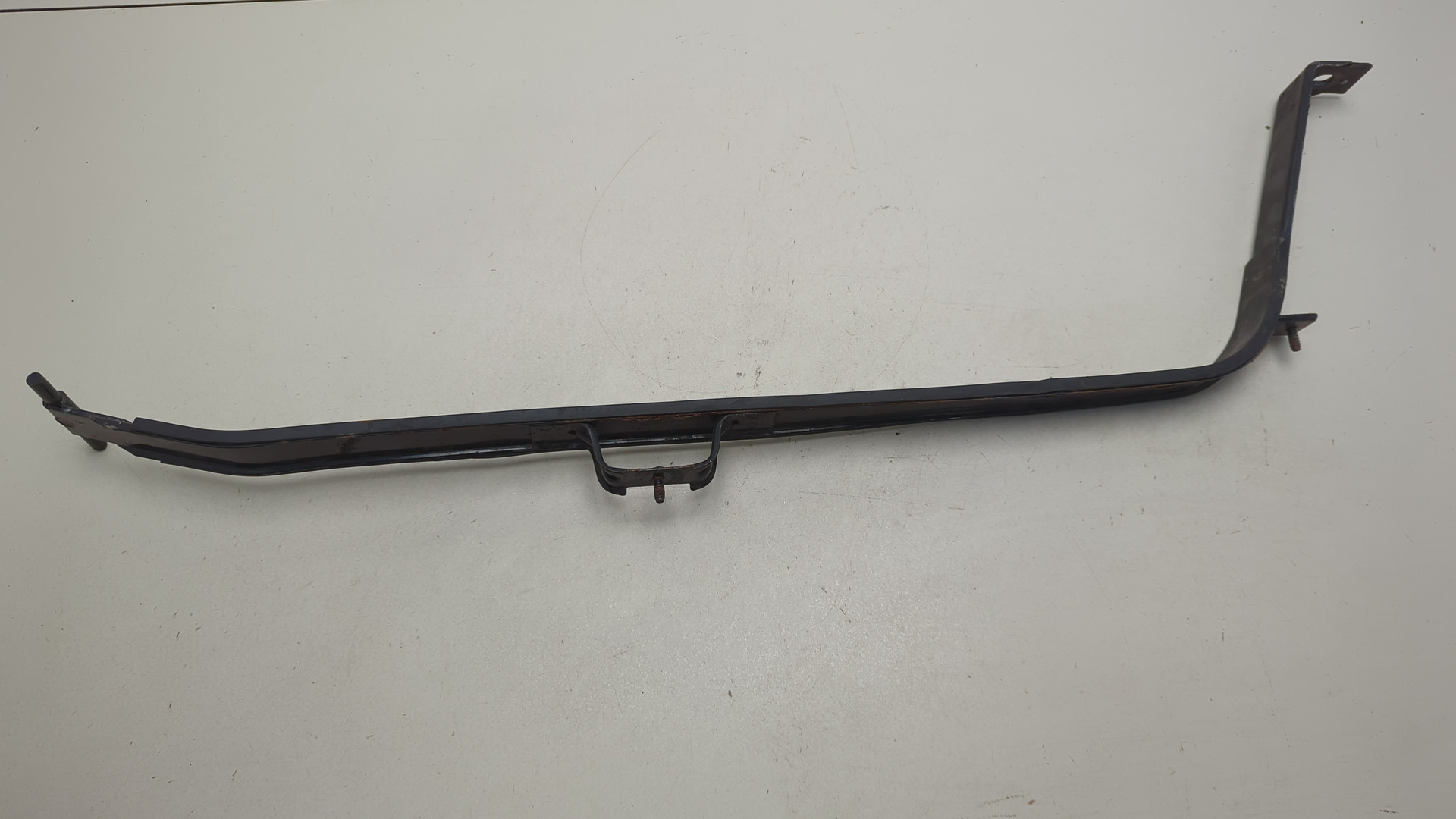 Лента крепления бензобака