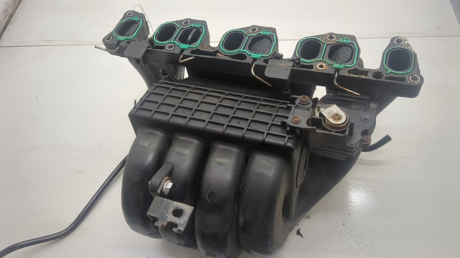 Коллектор впускной