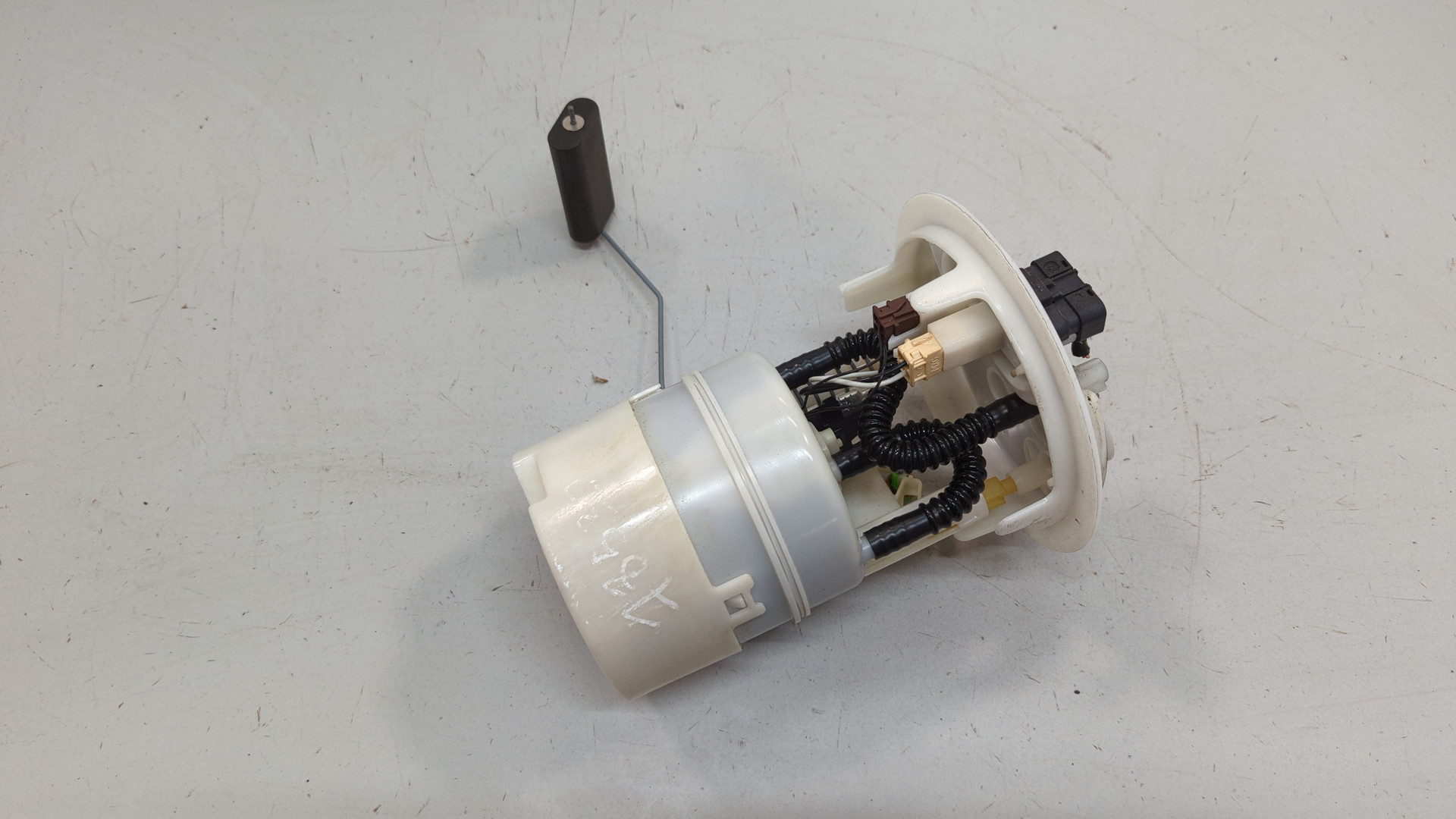 Насос топливный электрический