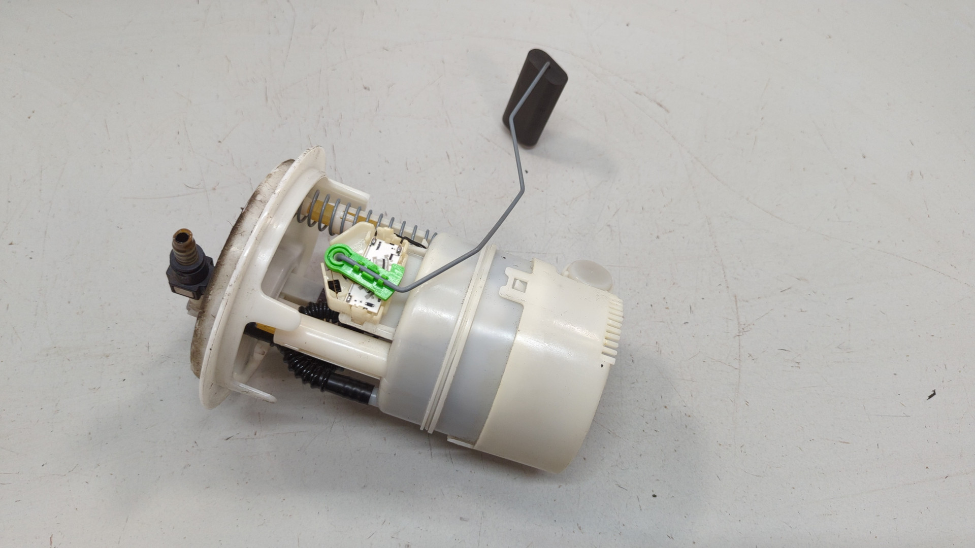 Насос топливный электрический