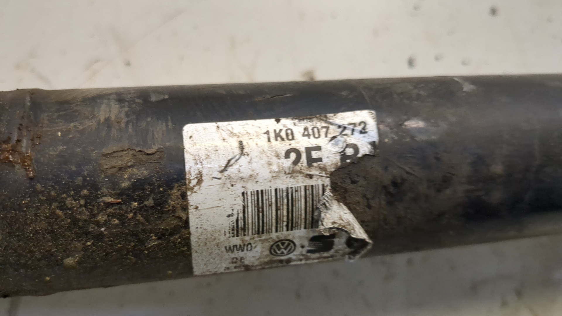 Полуось передняя правая