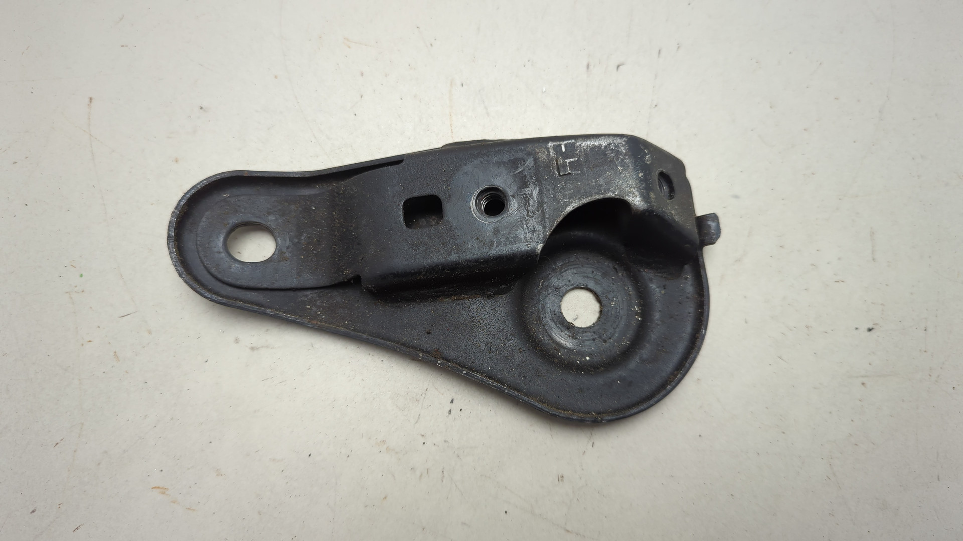 Кронштейн (сопут. товар)