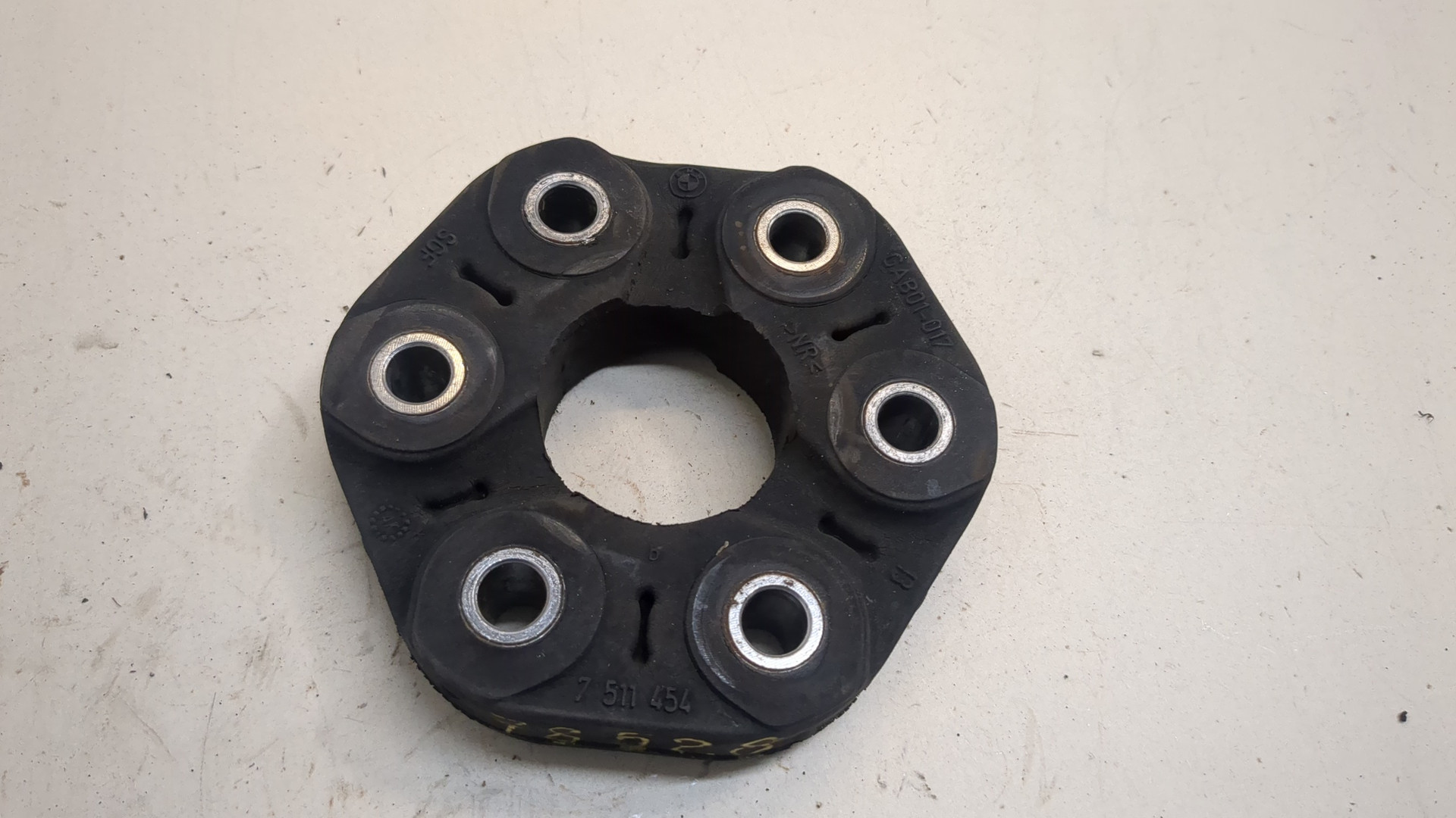 Муфта эластичная карданного вала