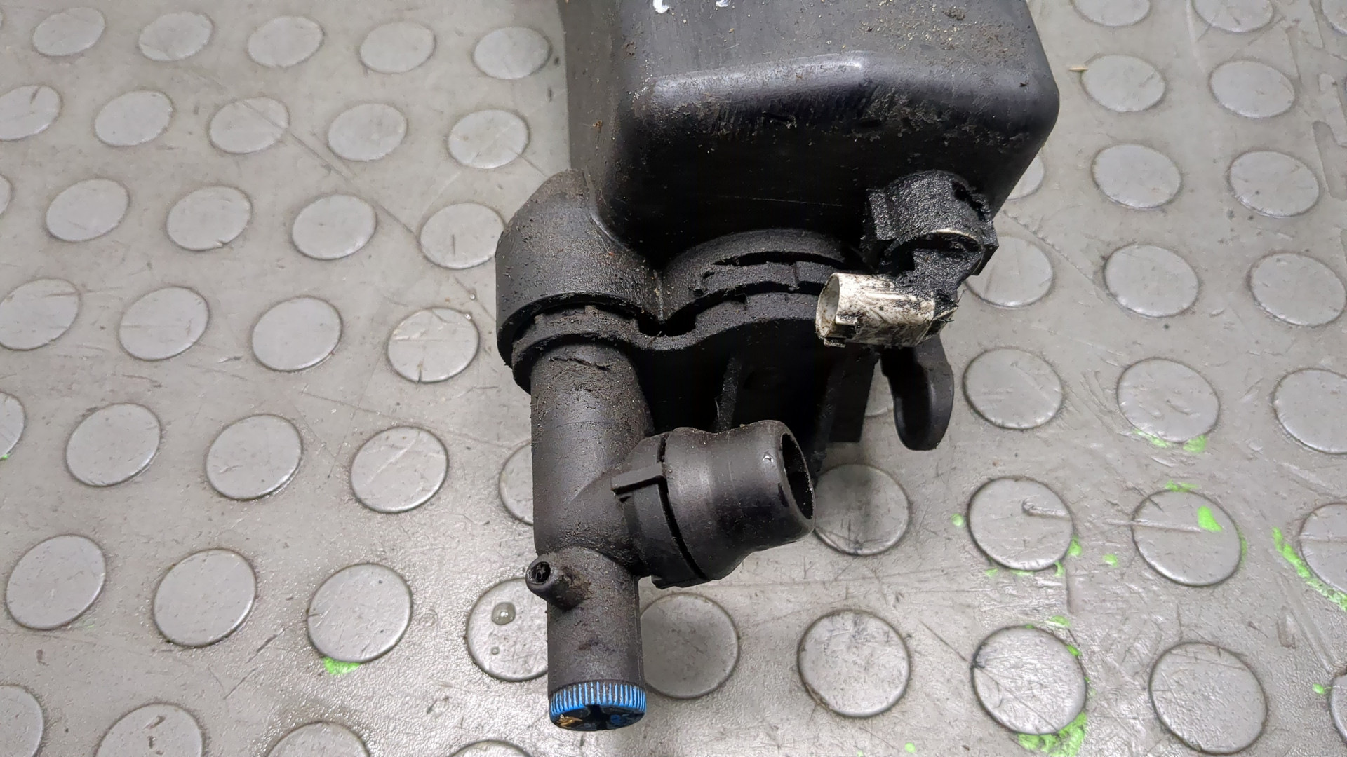 Бачок расширительный