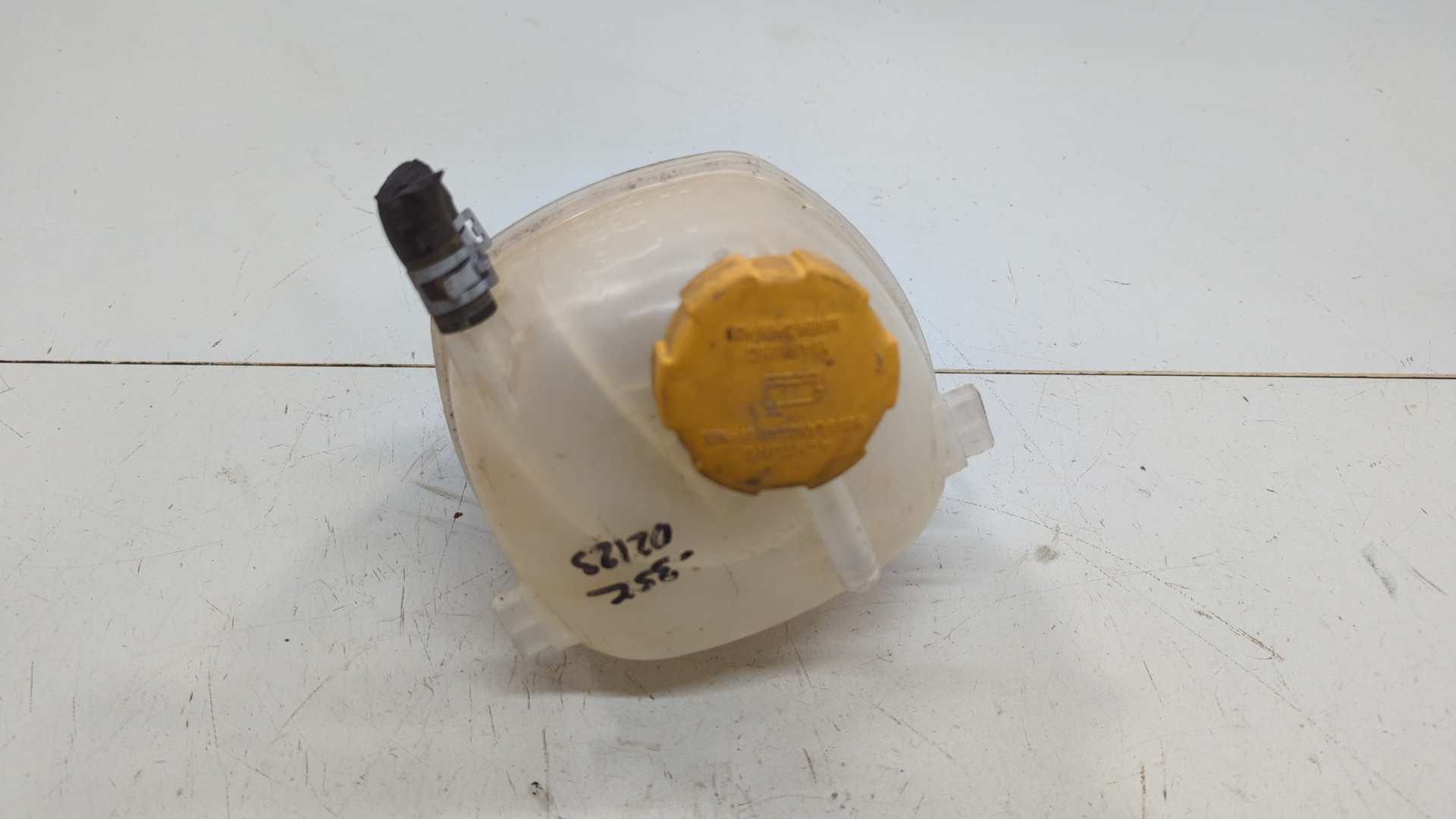 Бачок расширительный