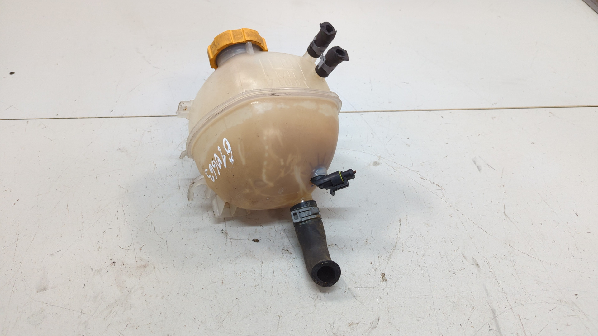 Бачок расширительный