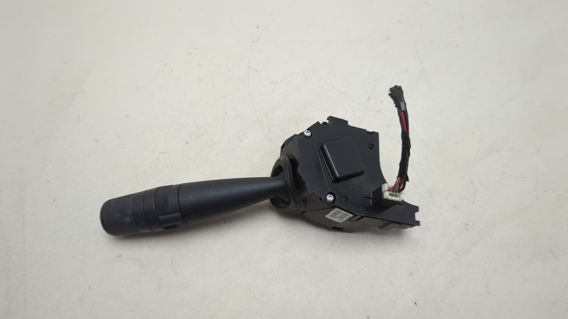 Переключатель поворотов подрулевой